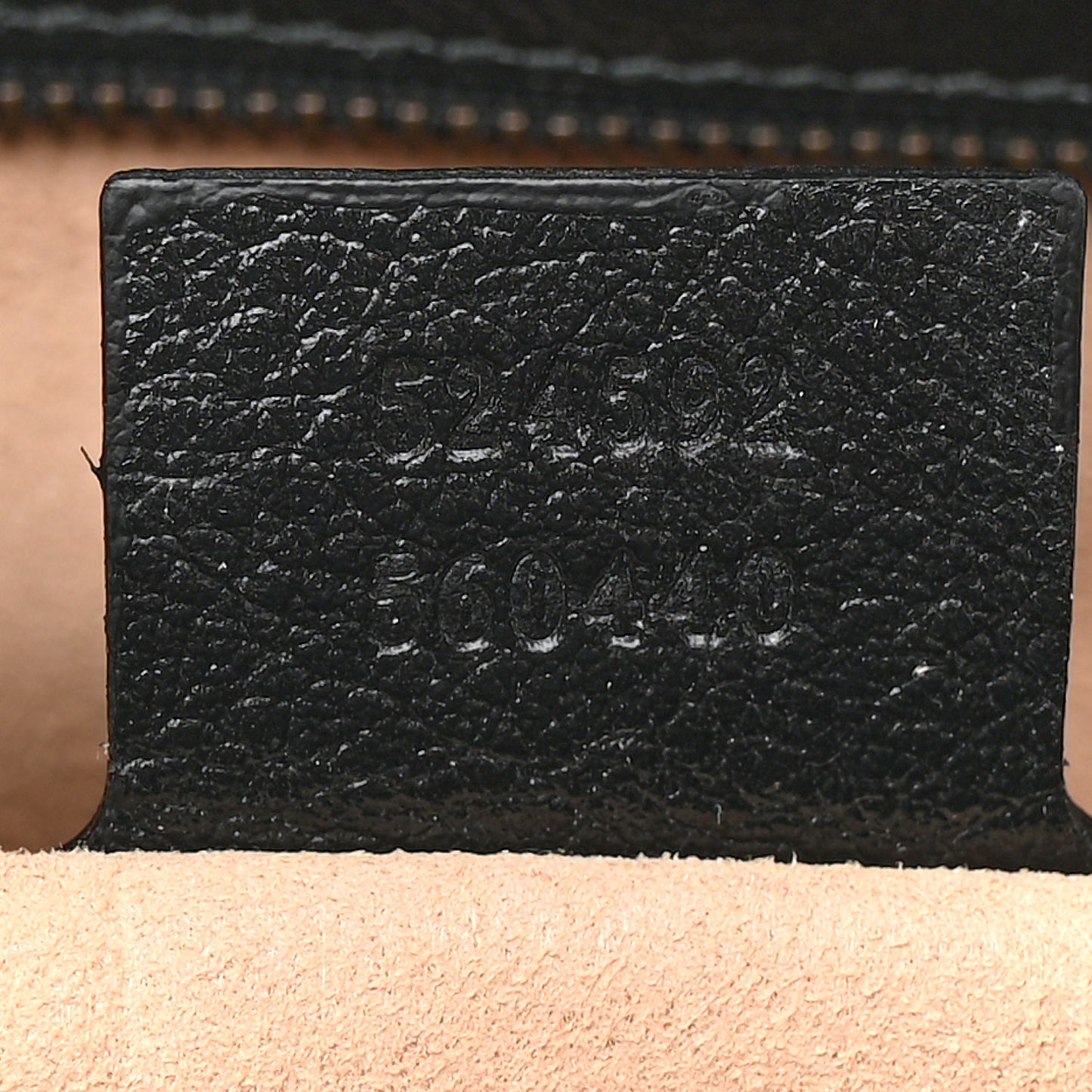 Azalea Calfskin Matelasse Heart Medium GG Marmont Slim Shoulder Bag Black