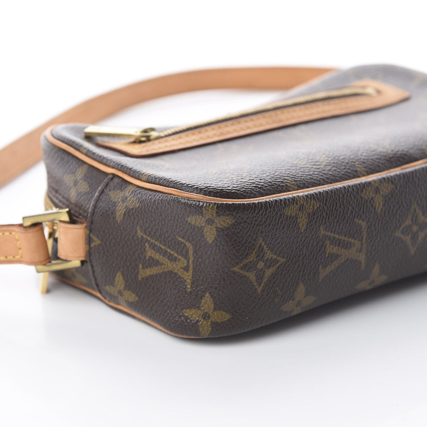 Monogram Pochette Cite