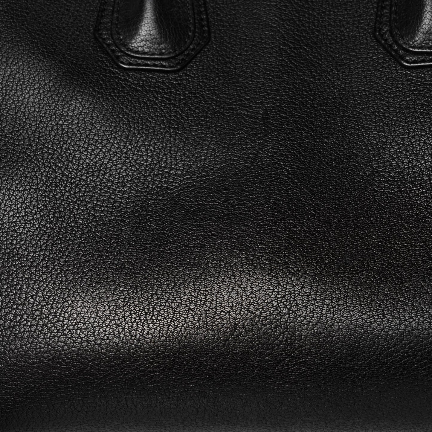 Sugar Goatskin Medium Antigona Black