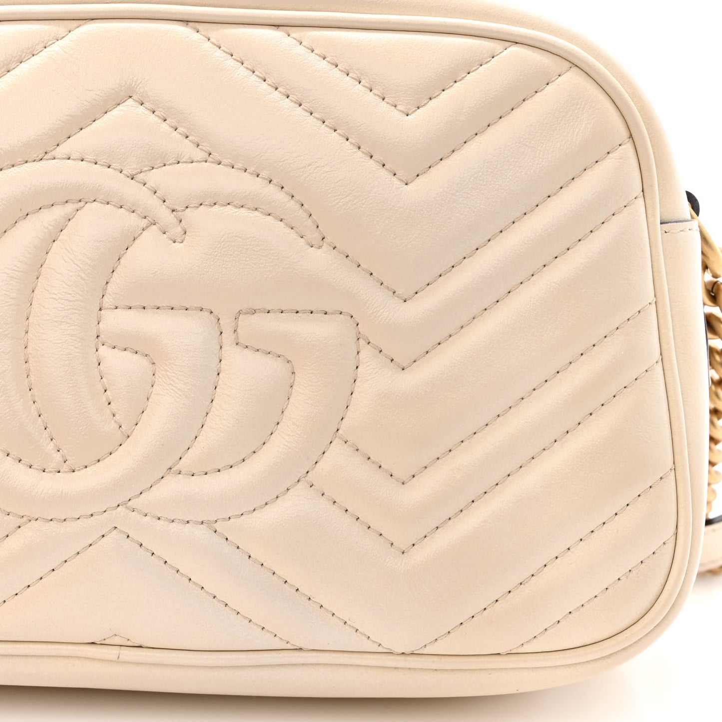 Calfskin Matelasse Small GG Marmont Chain Shoulder Bag White