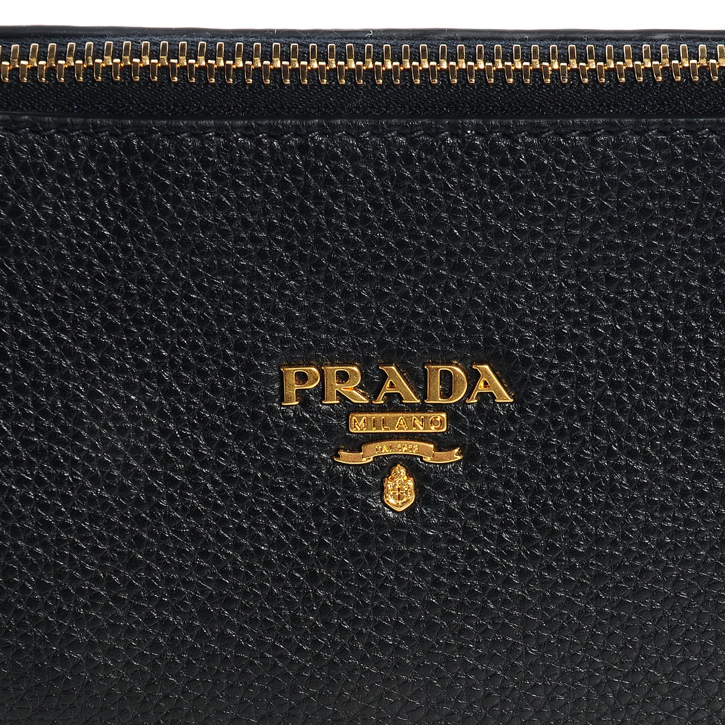 Vitello Daino Pochette Bag Black