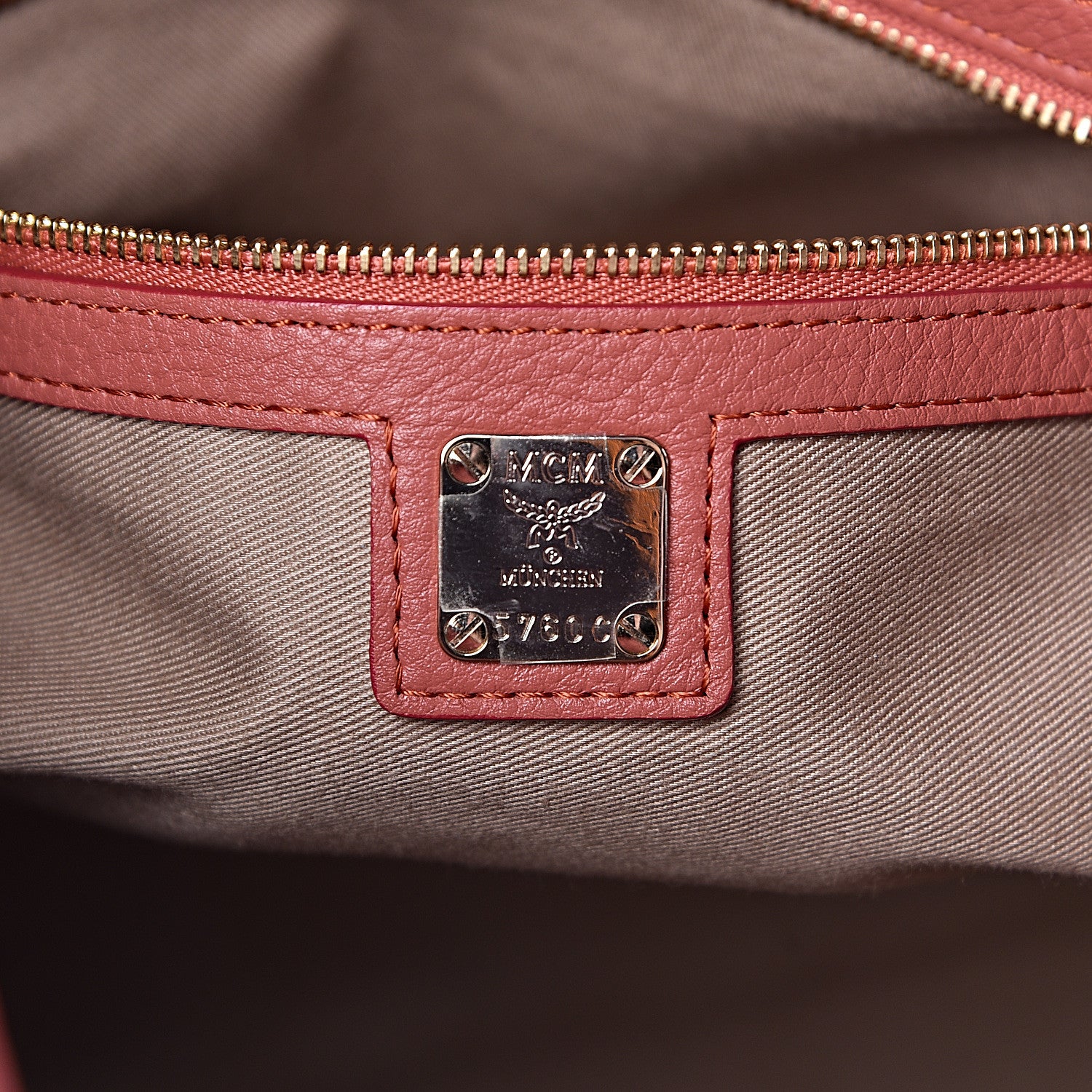 MCM Grained Calfskin Medium Klara Hobo Cocoa 6 of 15