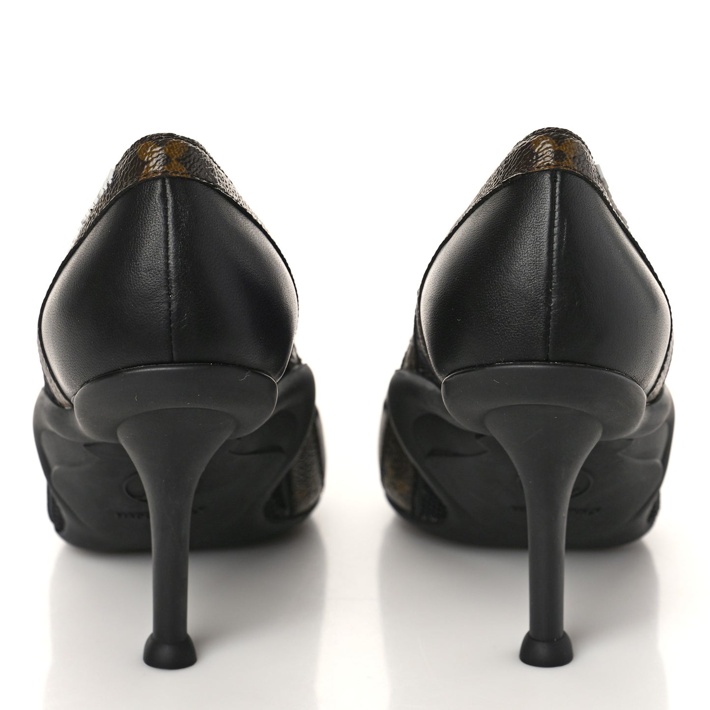 Patent Monogram Archlight Pumps 36 Black