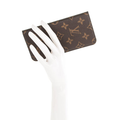 Louis Vuitton Monogram iPhone 7 Plus Folio Case 2 of 6