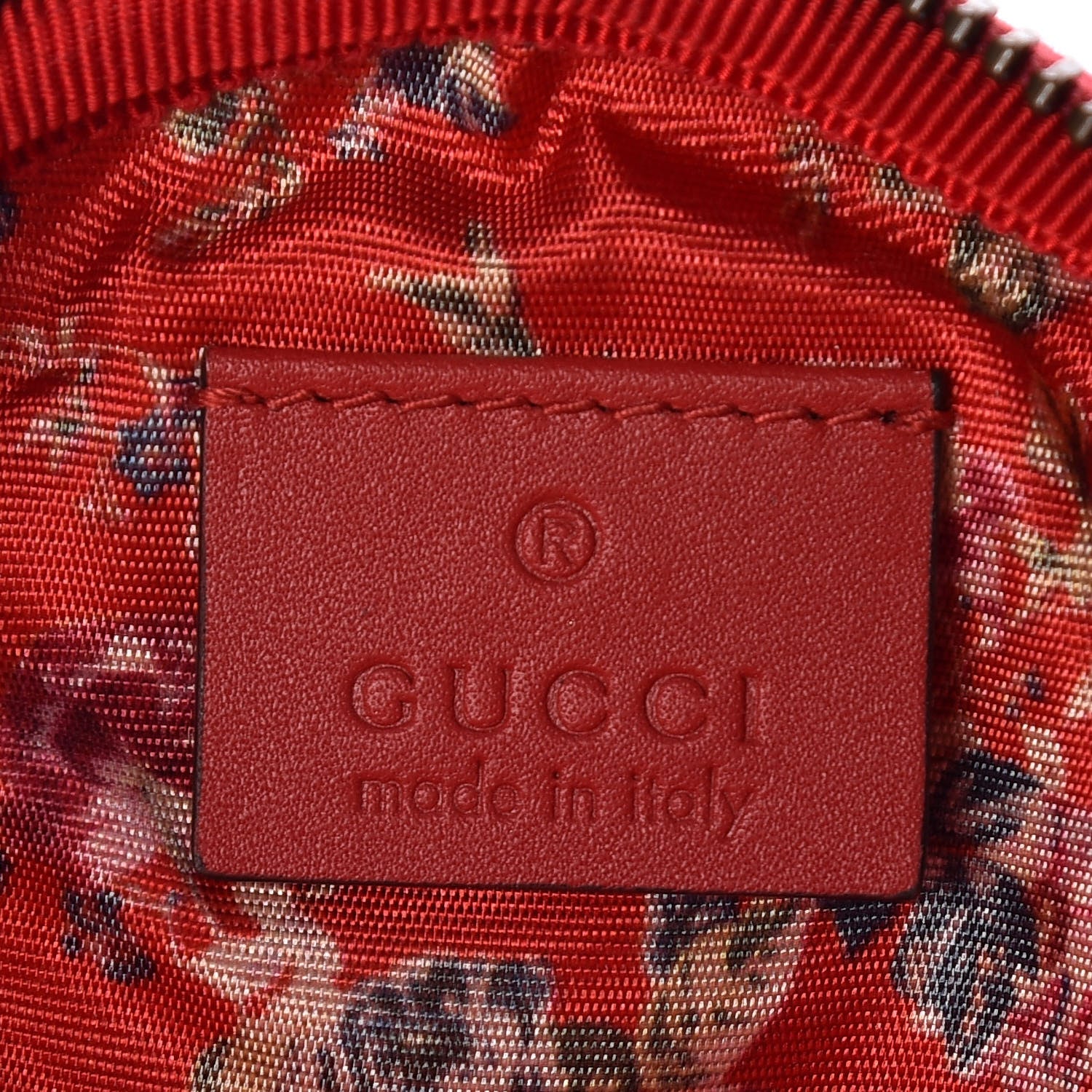 Gucci Patent Rubber Game Patch Logo Wrist Bag Hibiscus Red 6 of 8