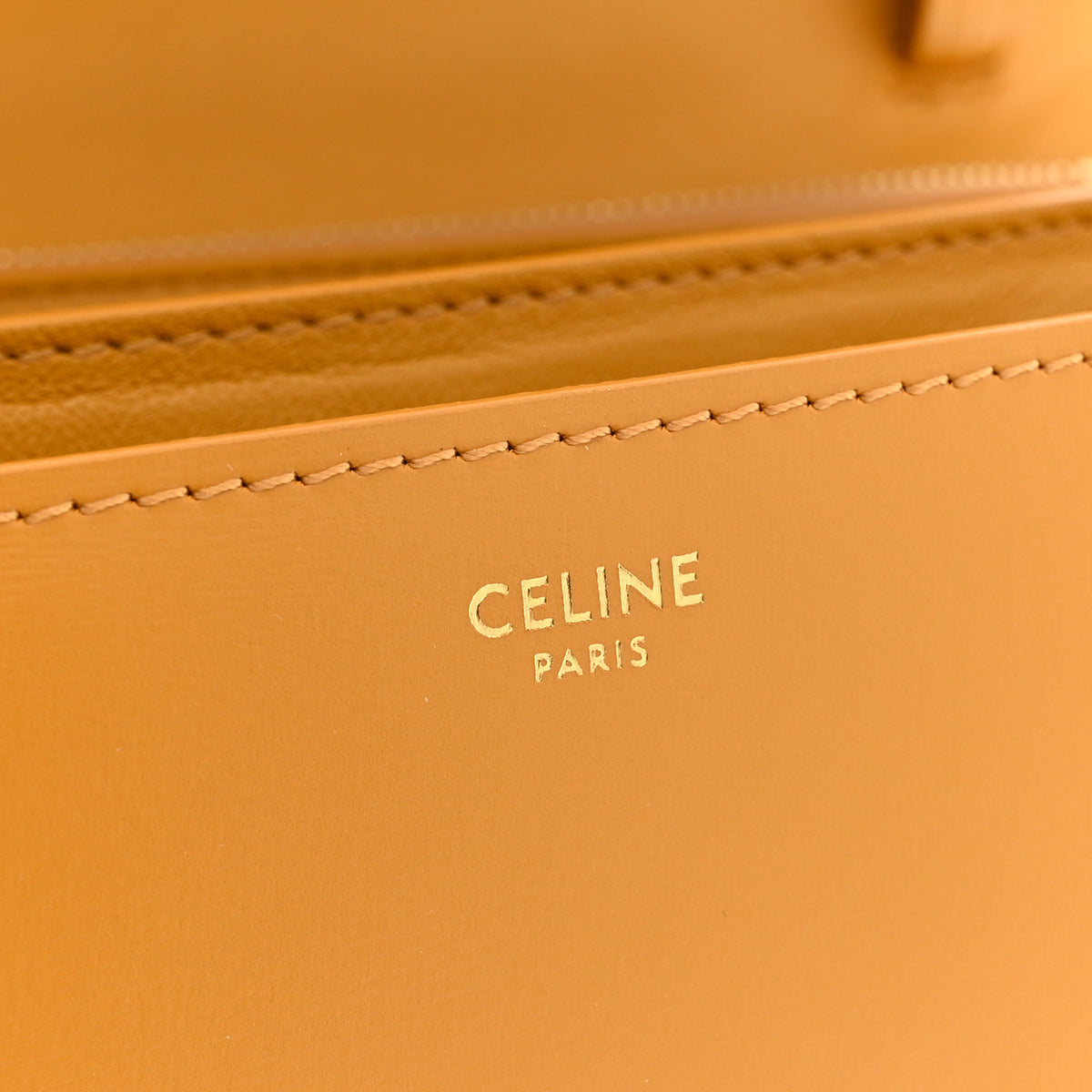 Smooth Calfskin Medium Classic Box Flap Bag Daffodil