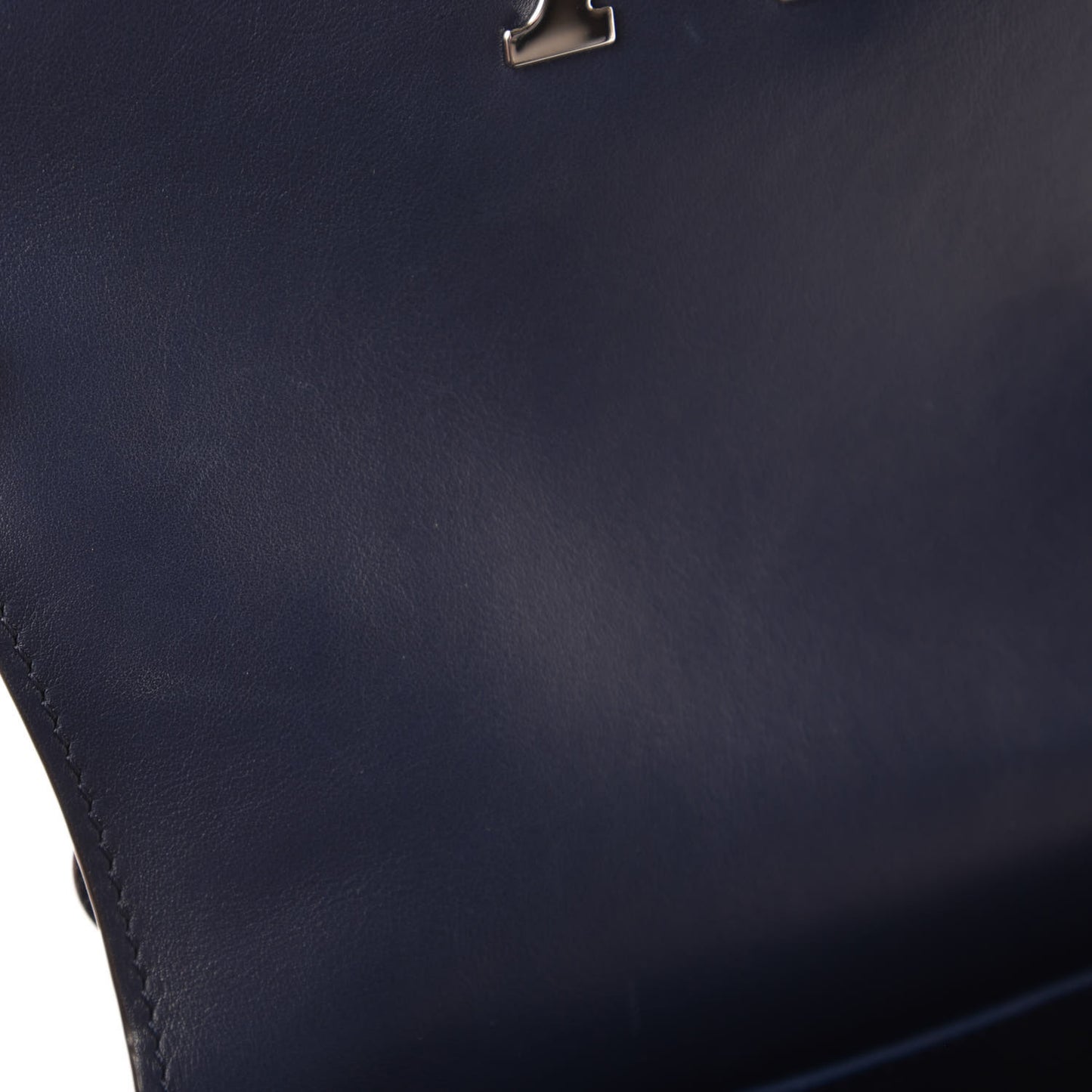 Grained Calfskin Vivienne NM Blue Marine