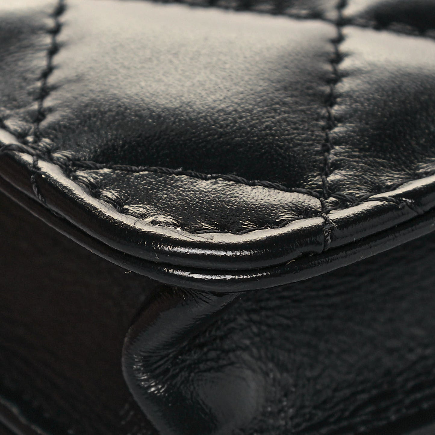 Calfskin Quilted Perfect Fit Coin Purse With Chain Black