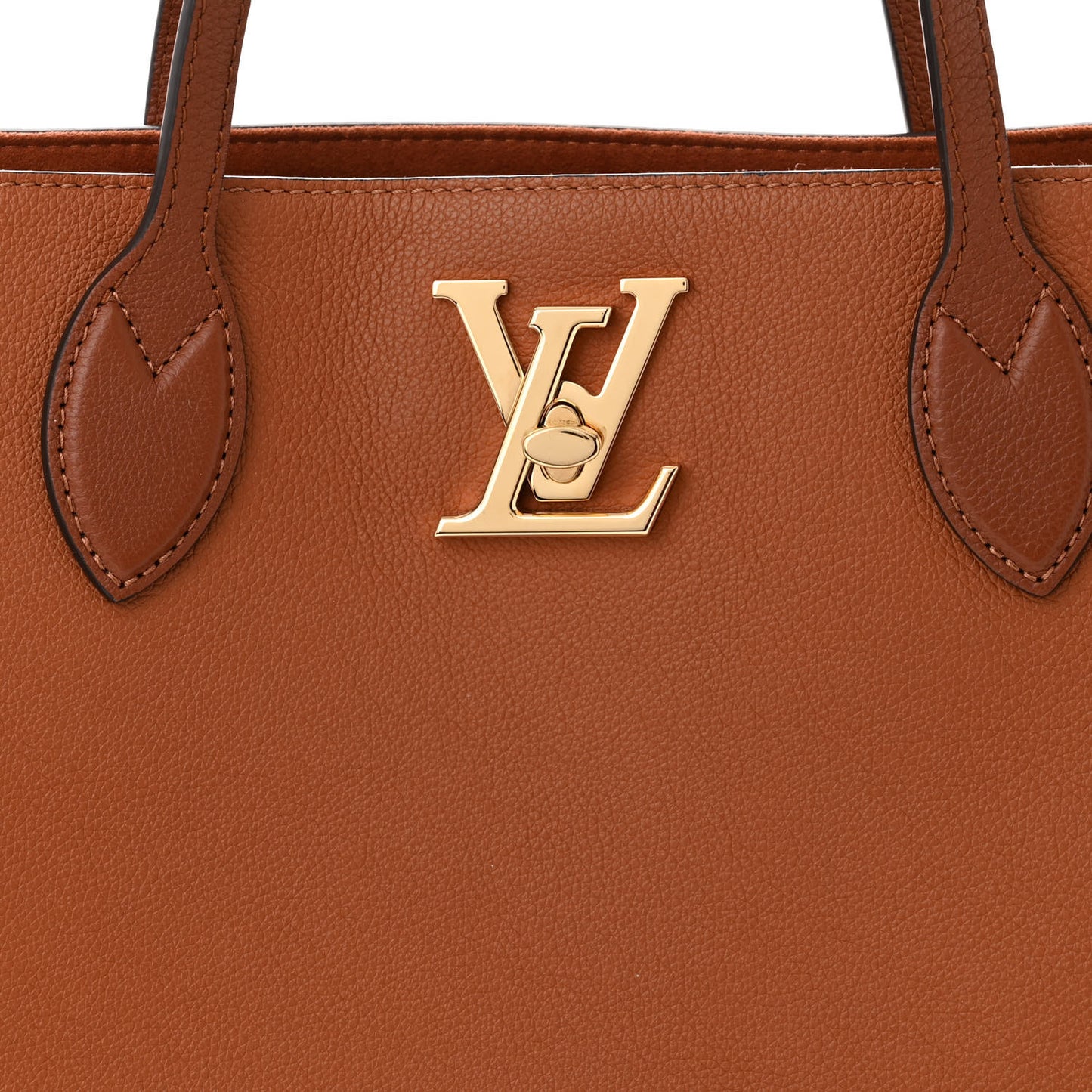 Grained Calfskin Lockme Shopper Chataigne