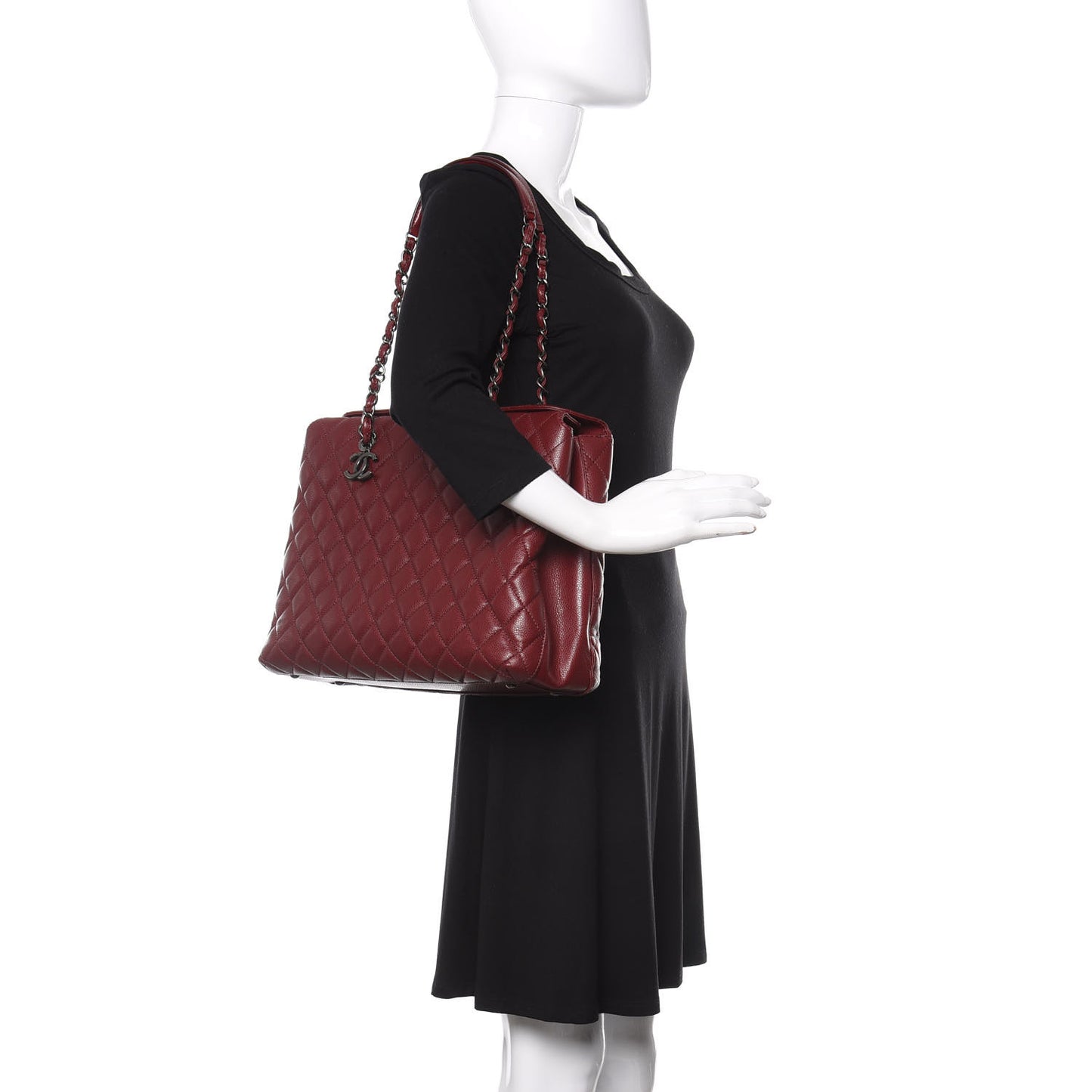 Caviar Quilted City Shopping Tote Red