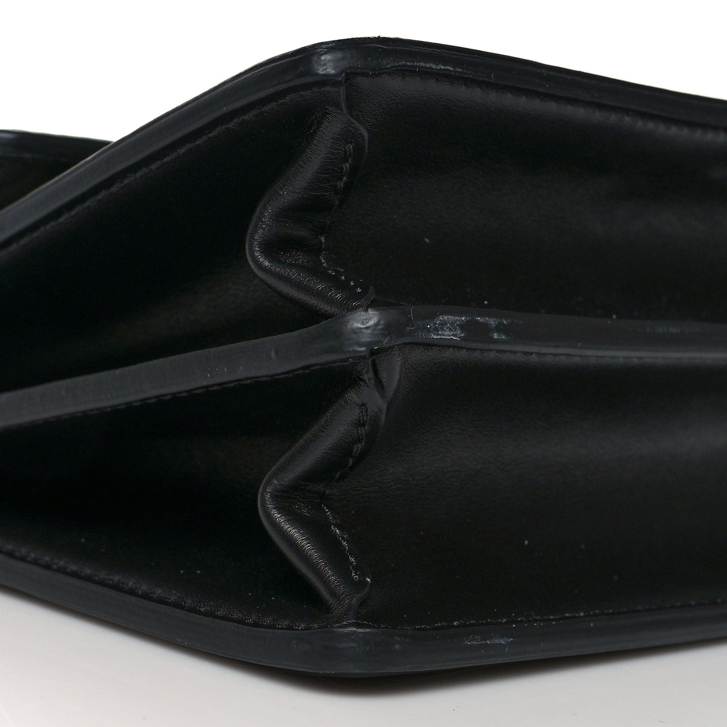 Epi Dauphine MM Black