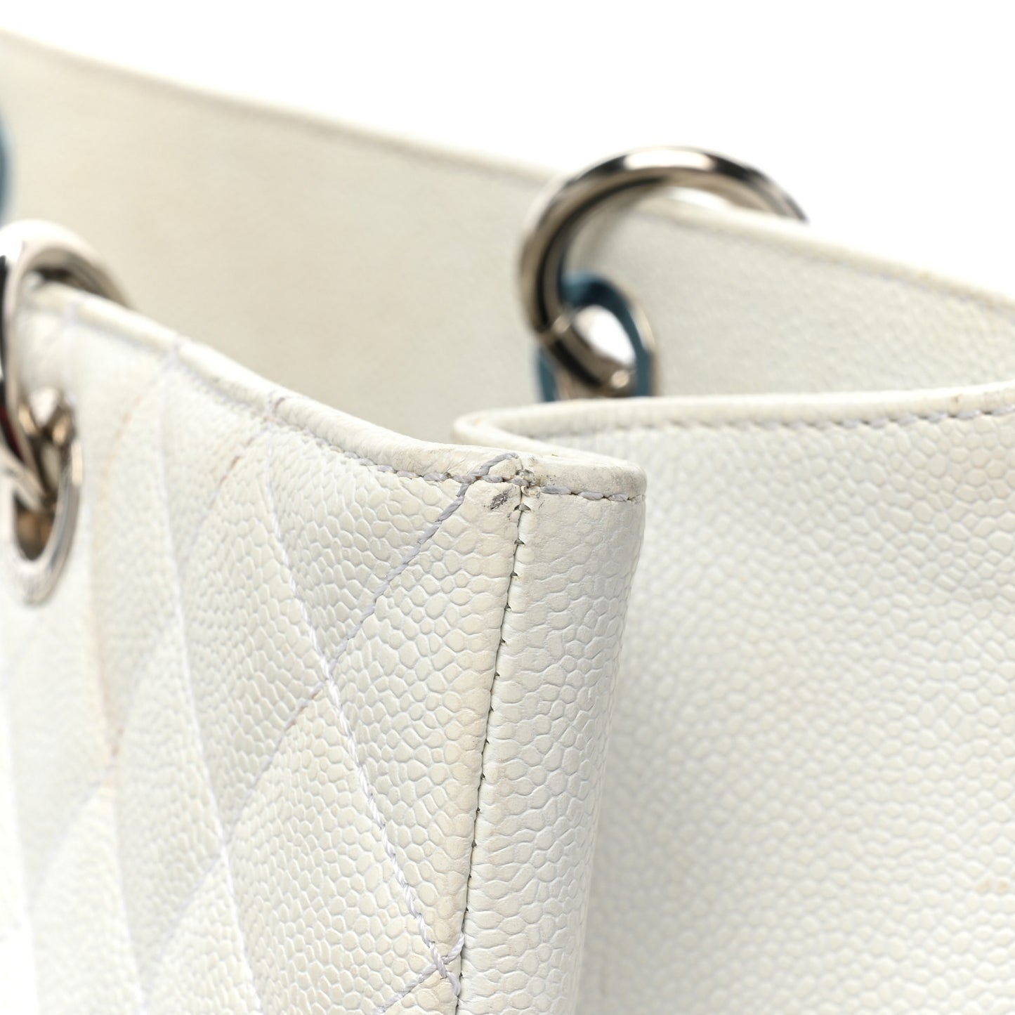Caviar Quilted XL Grand Shopping Tote GST White