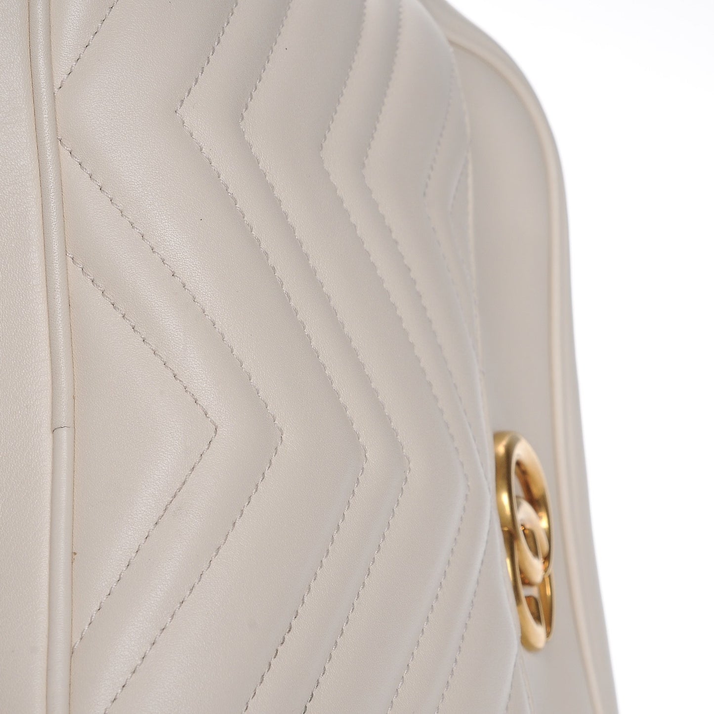 Calfskin Matelasse Medium GG Marmont Chain Shoulder Bag Mystic White