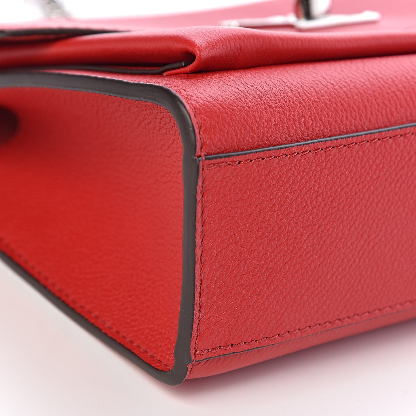 Soft Calfskin Mylockme Chain Bag BB Rubis