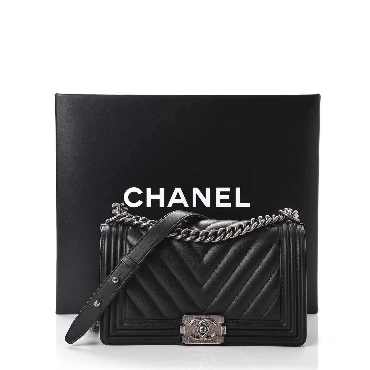 Calfskin Chevron Quilted Medium Boy Flap Black