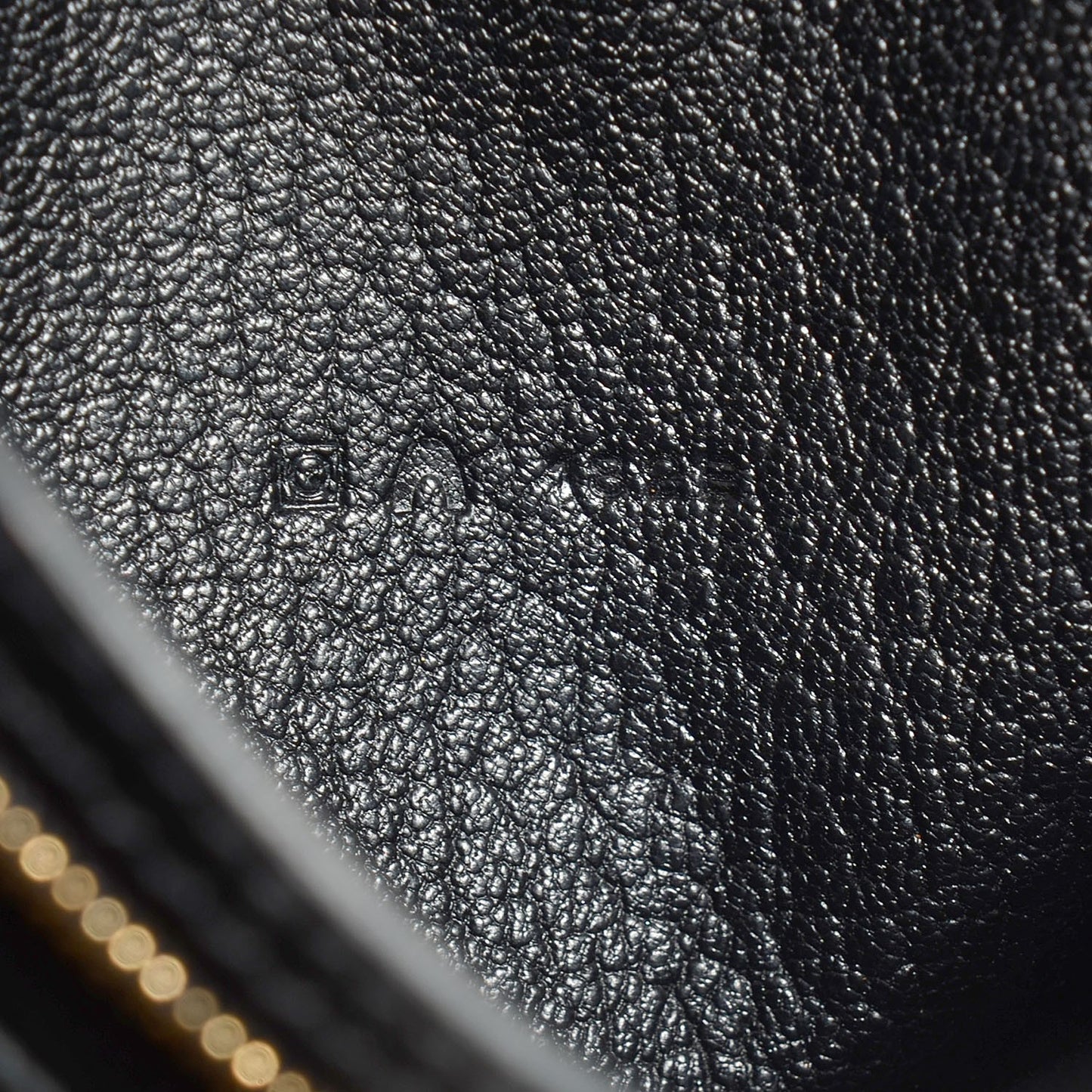 Chevre Mysore Bearn Gusset Wallet Black