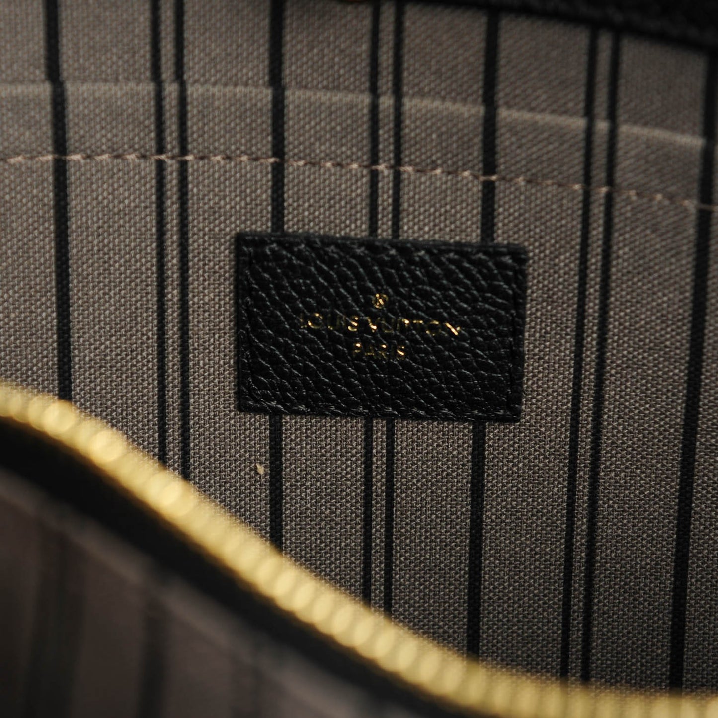 Empreinte Montaigne MM Black