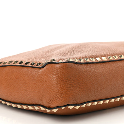 Valentino Garavani Pebbled Calfskin Large Rockstud Flip-Lock Messenger Bag Light Cuir 9 of 10