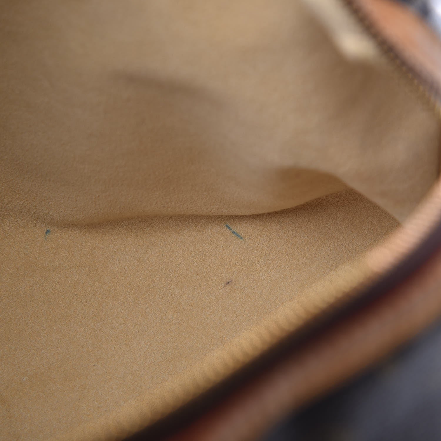 Louis Vuitton Monogram Retiro PM 15 of 23