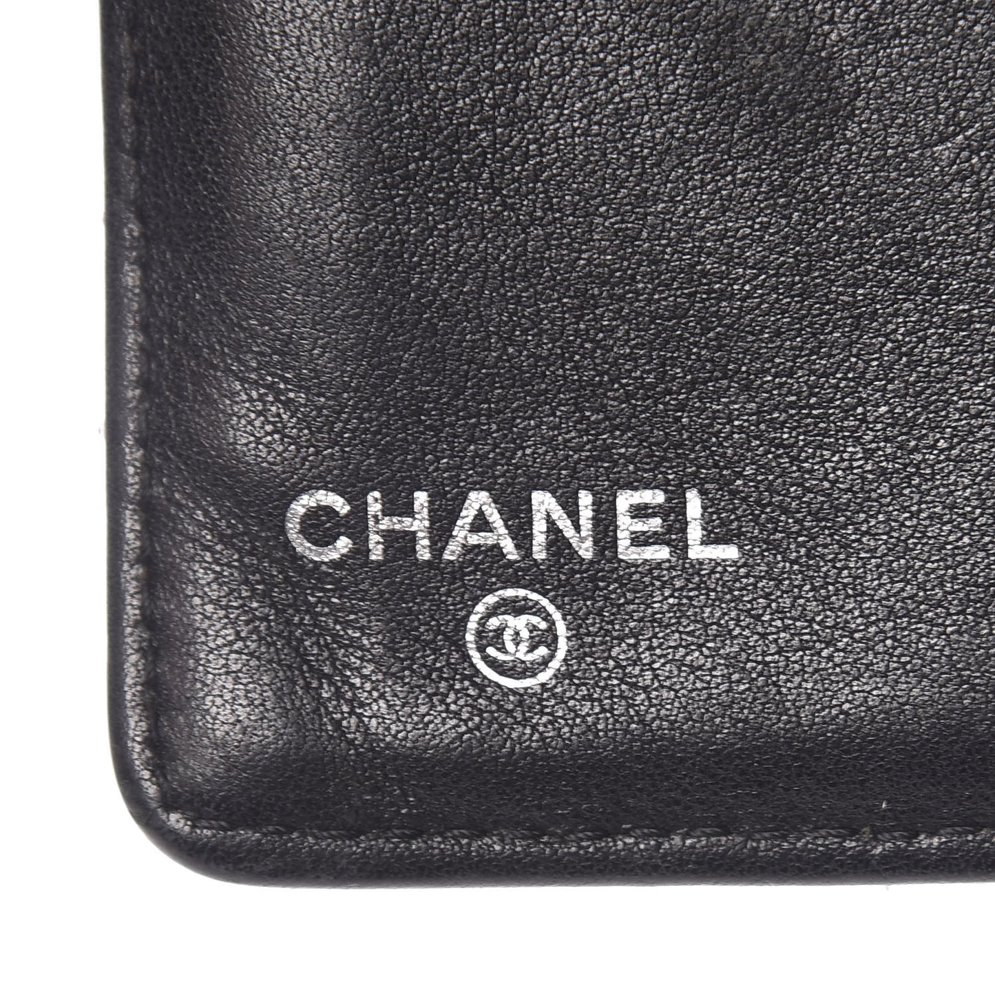 Patent Quilted Yen Wallet Black