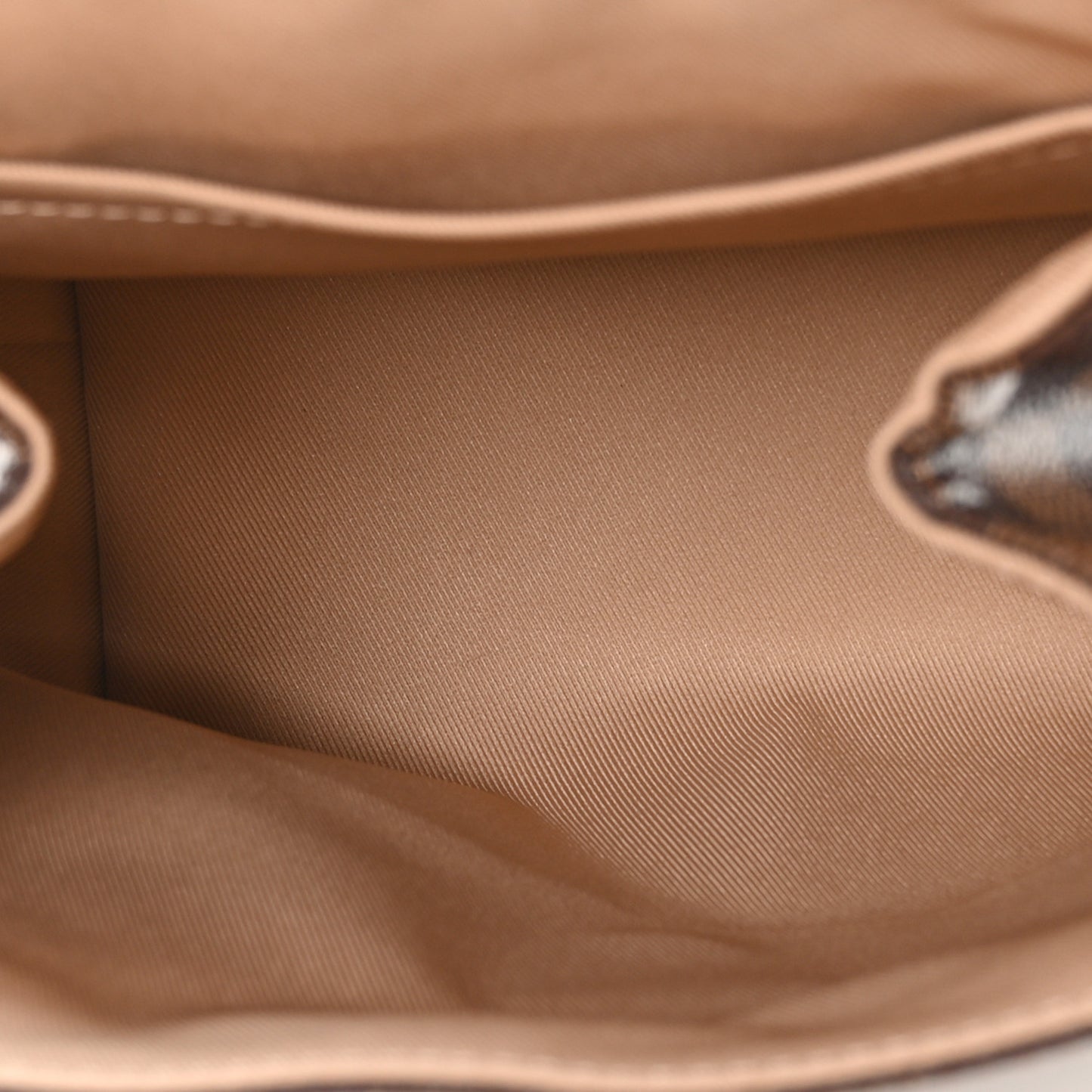 Damier Ebene Clapton Backpack Creme