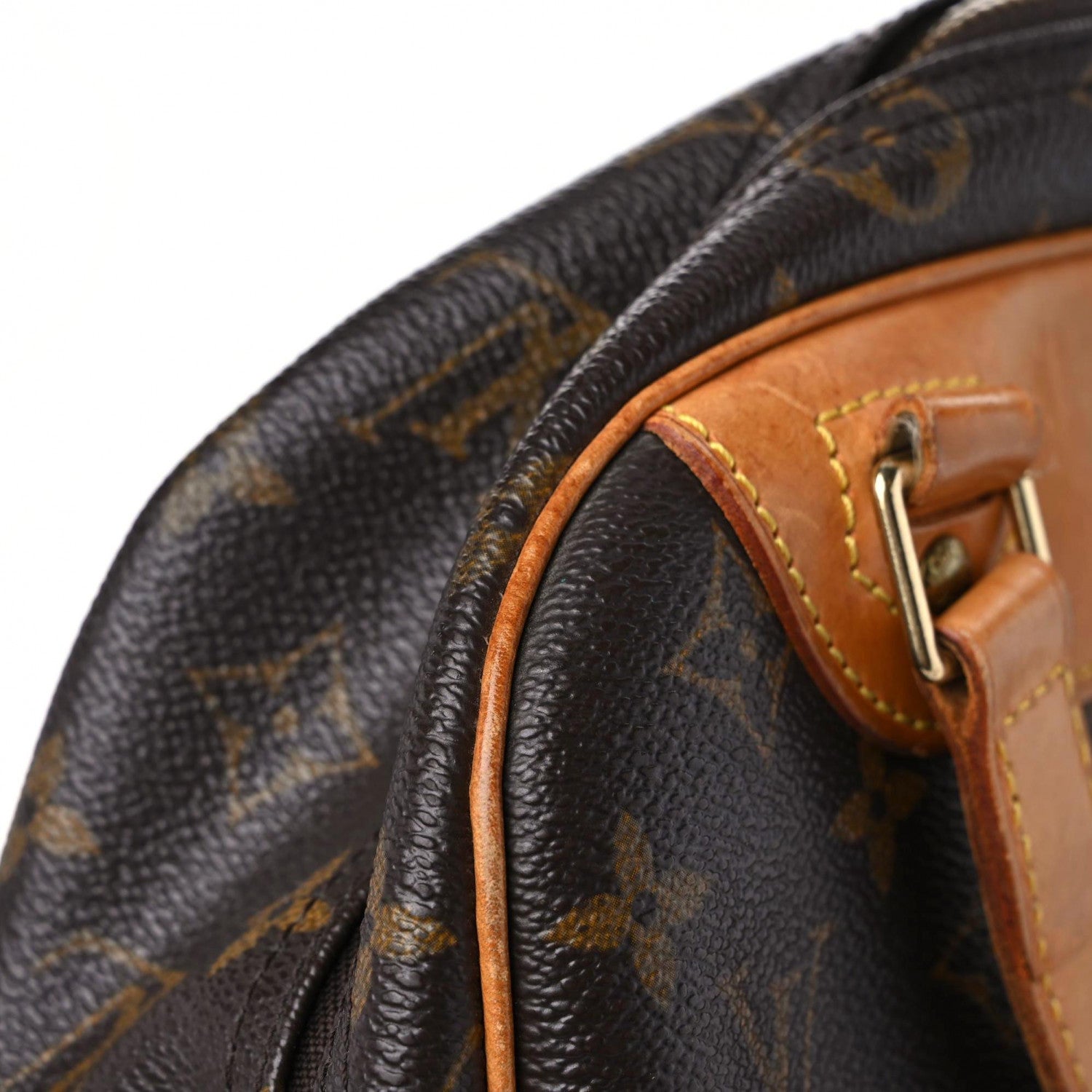 Louis Vuitton Monogram Excursion Shoe Bag 27 of 27