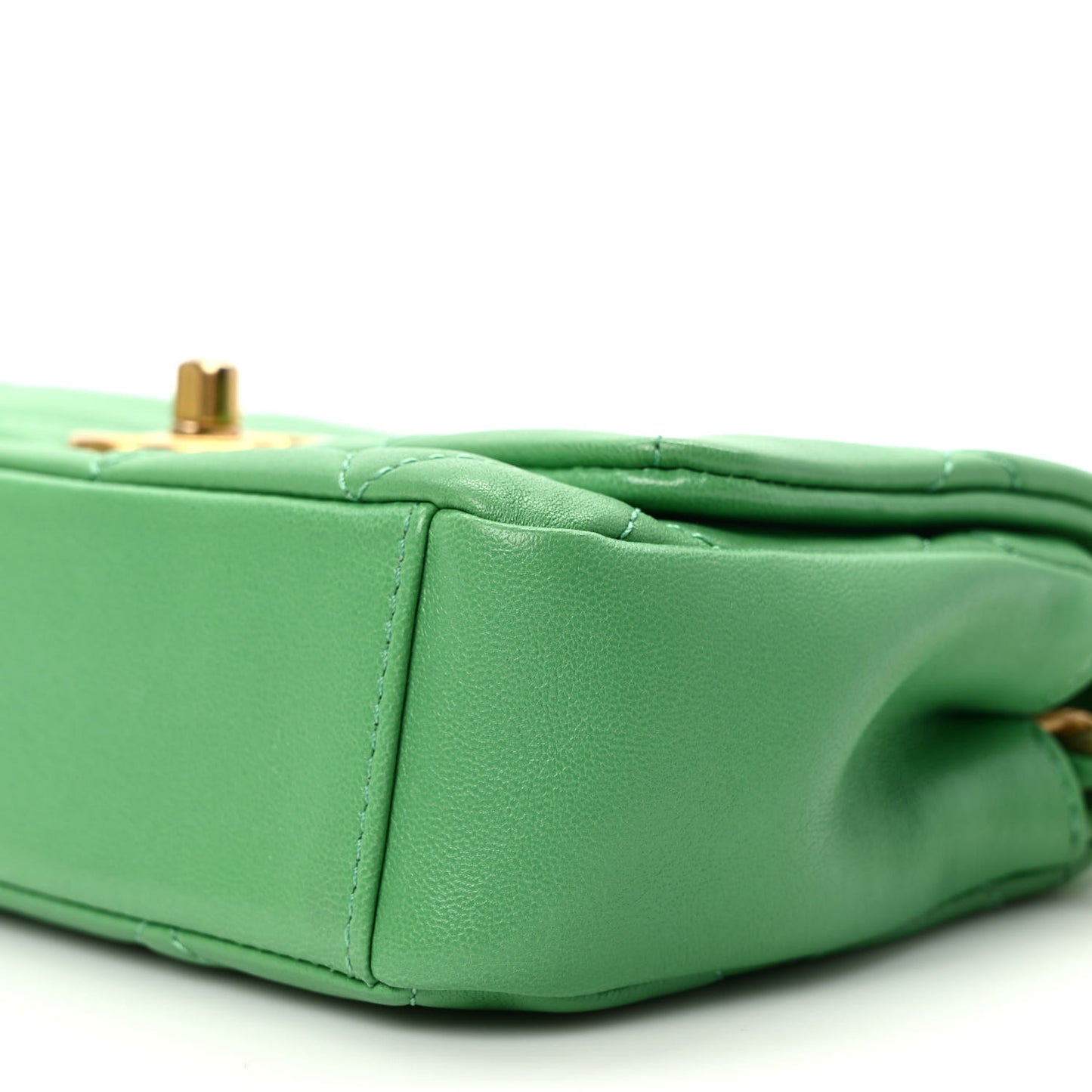 Shiny Lambskin Small Chain Is More Flap Green