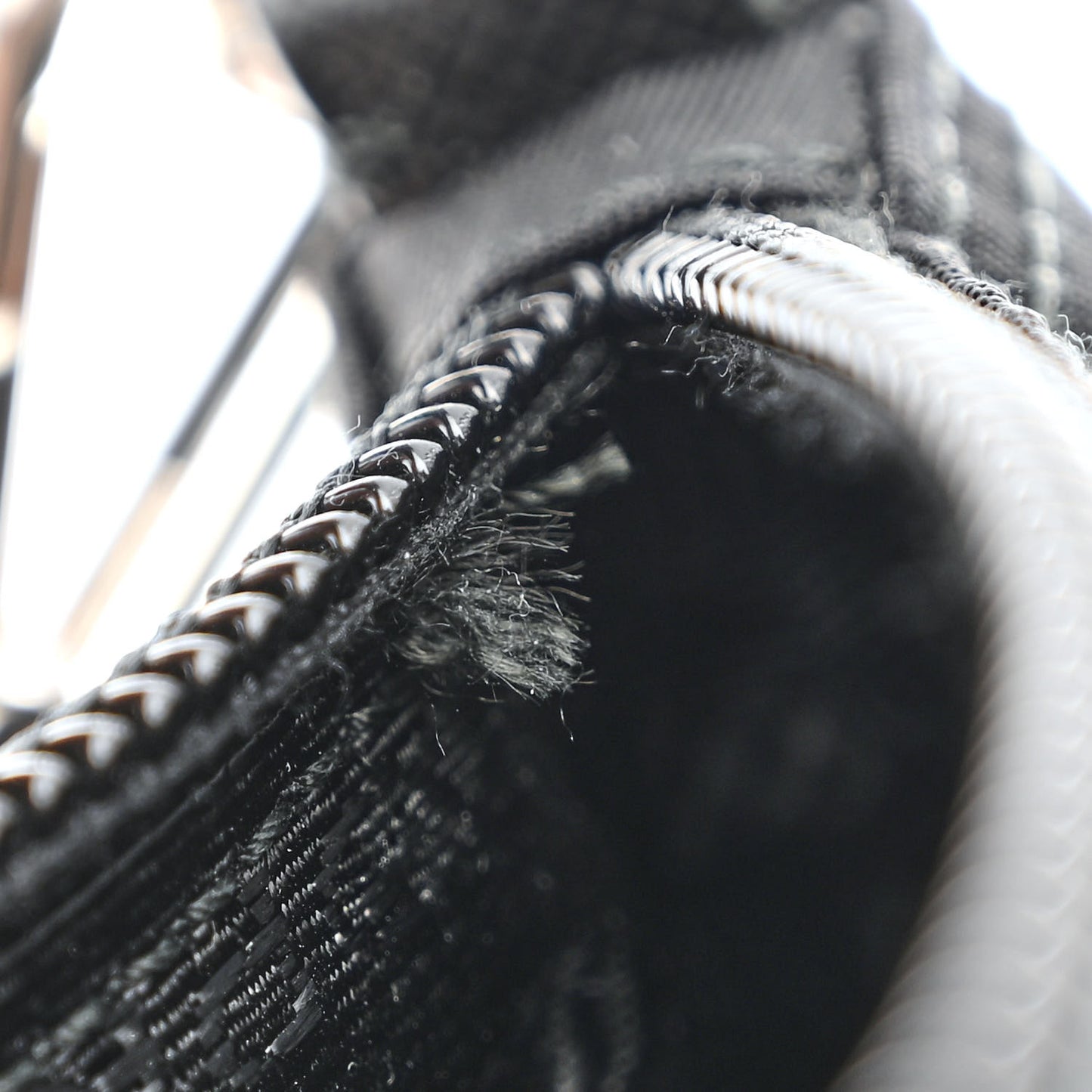 Nylon Vela Flat Messenger Bag Black