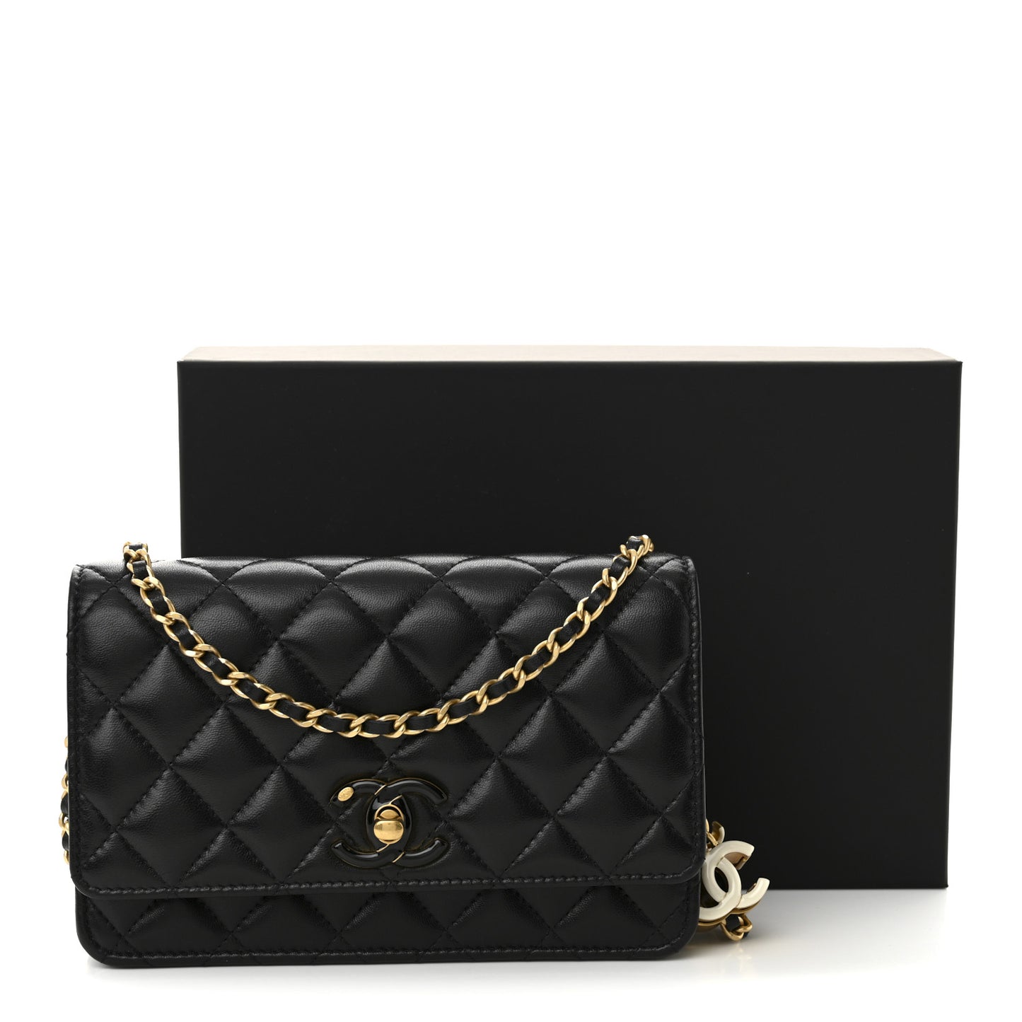 Shiny Lambskin Quilted Enamel Wallet On Chain WOC Black