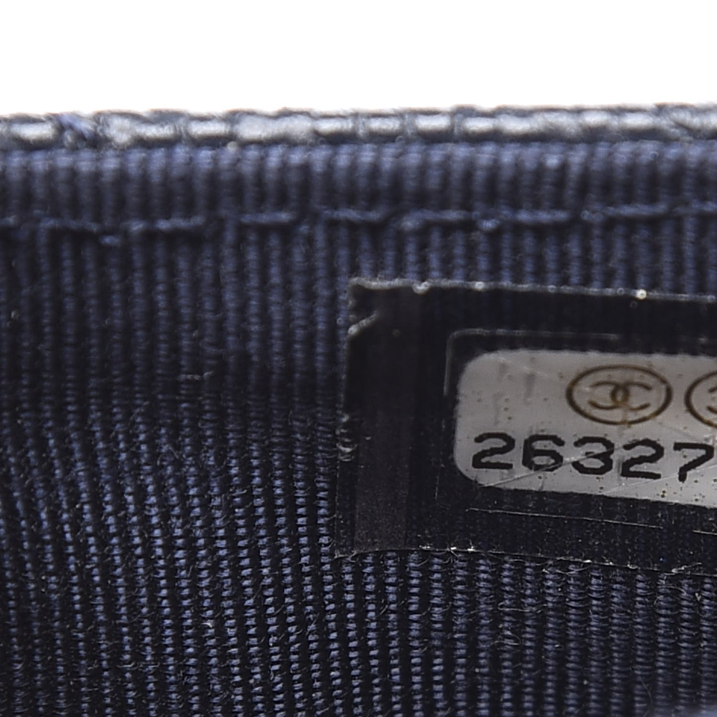 Caviar Quilted CC Zip Card Holder Navy