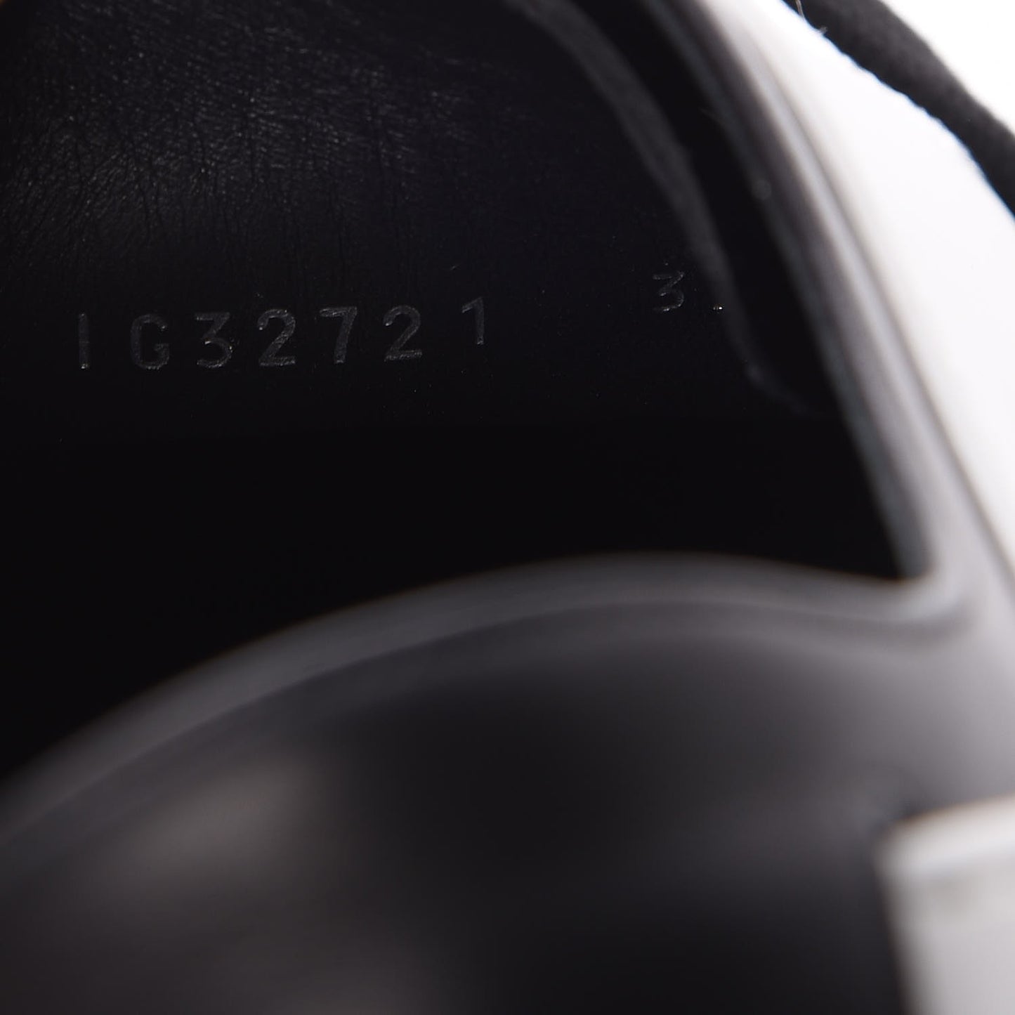 Calfskin CC Sneakers 39 Black White