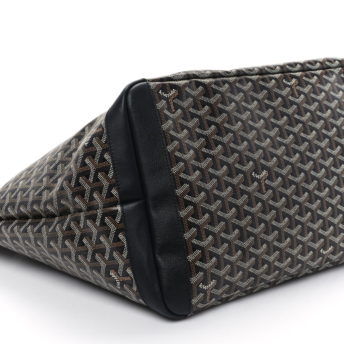 Goyardine Artois GM Black