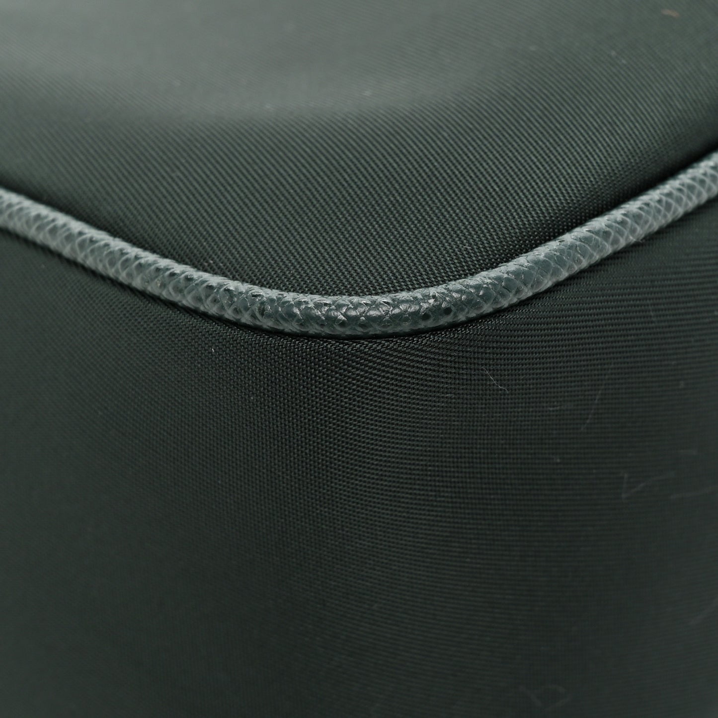 Re-Nylon Saffiano Re-Edition 2005 Shoulder Bag Smeraldo
