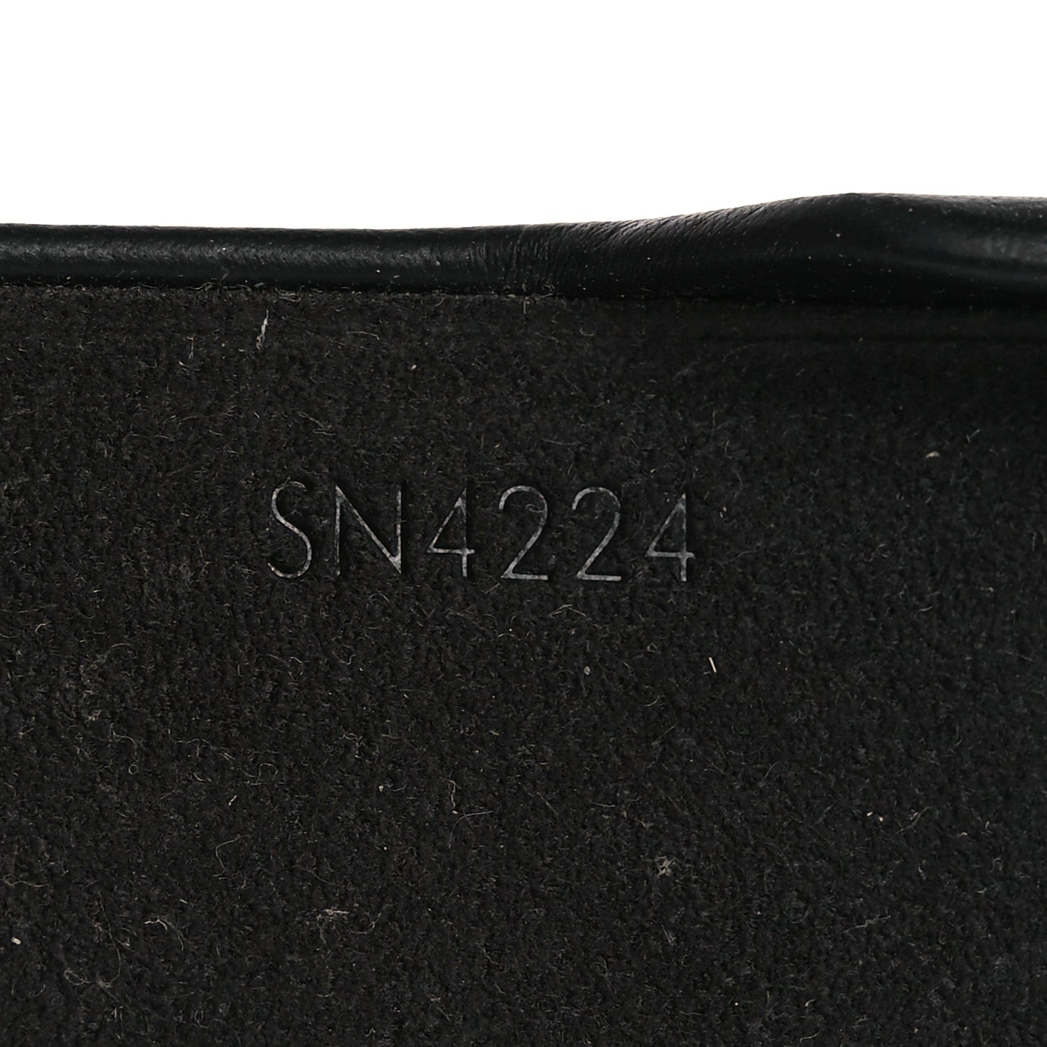 Louis Vuitton Monogram Pallas iPhone 16 Pro Max Bumper 7 of 11