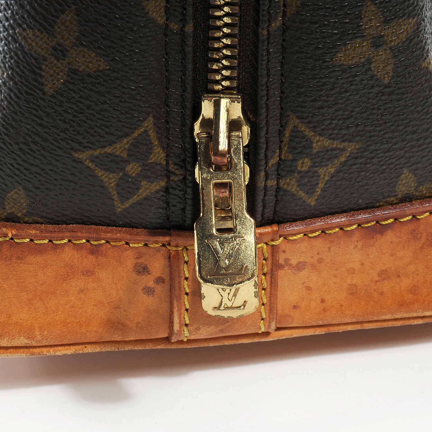 Louis Vuitton Monogram Alma PM 12 of 13