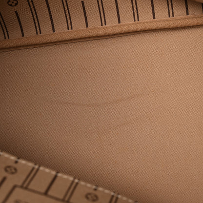 Louis Vuitton Monogram Neverfull MM 13 of 28