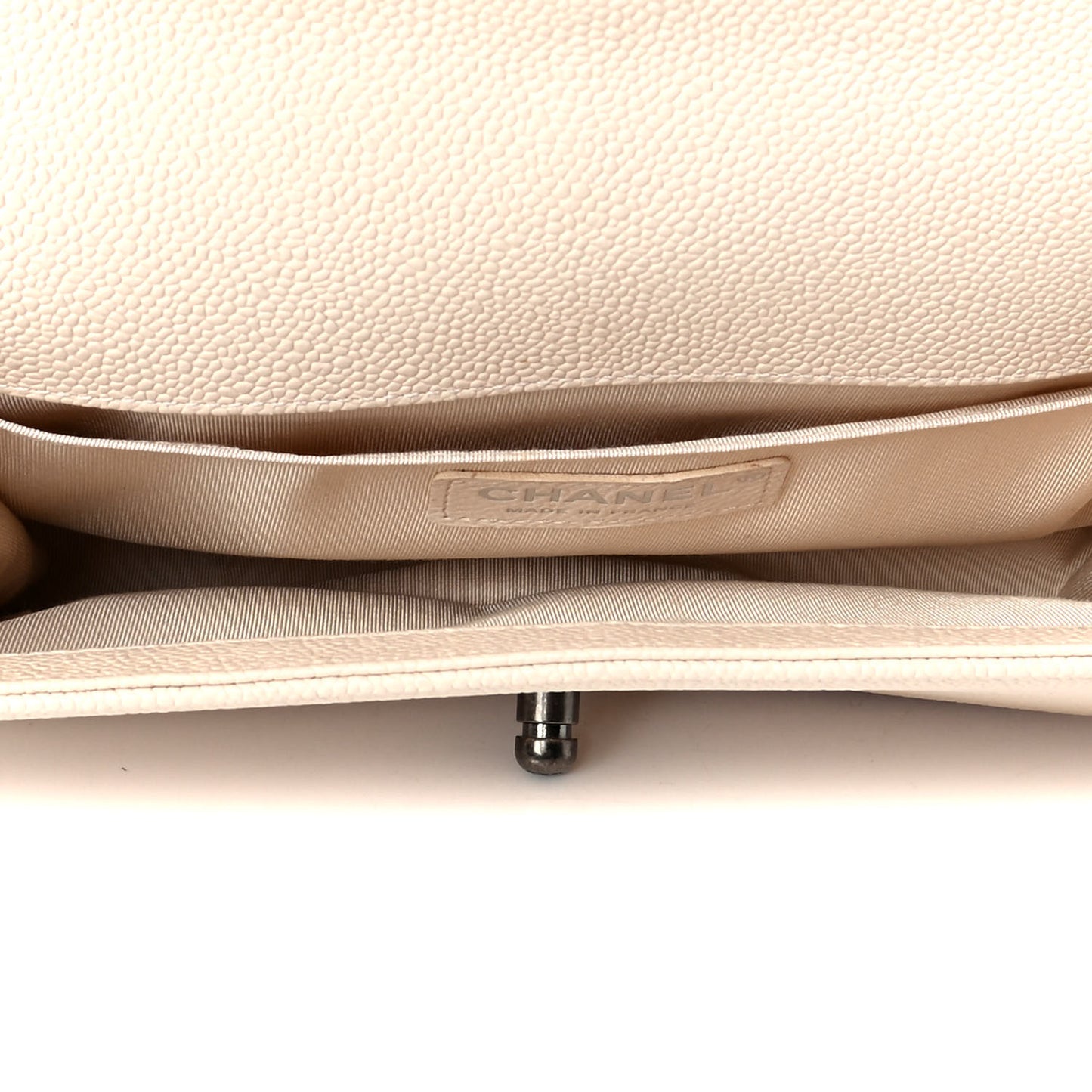 Caviar Chevron Quilted Medium Boy Flap Light Beige