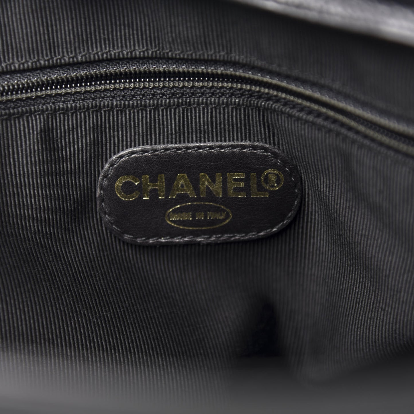 Caviar CC Shoulder Bag Black