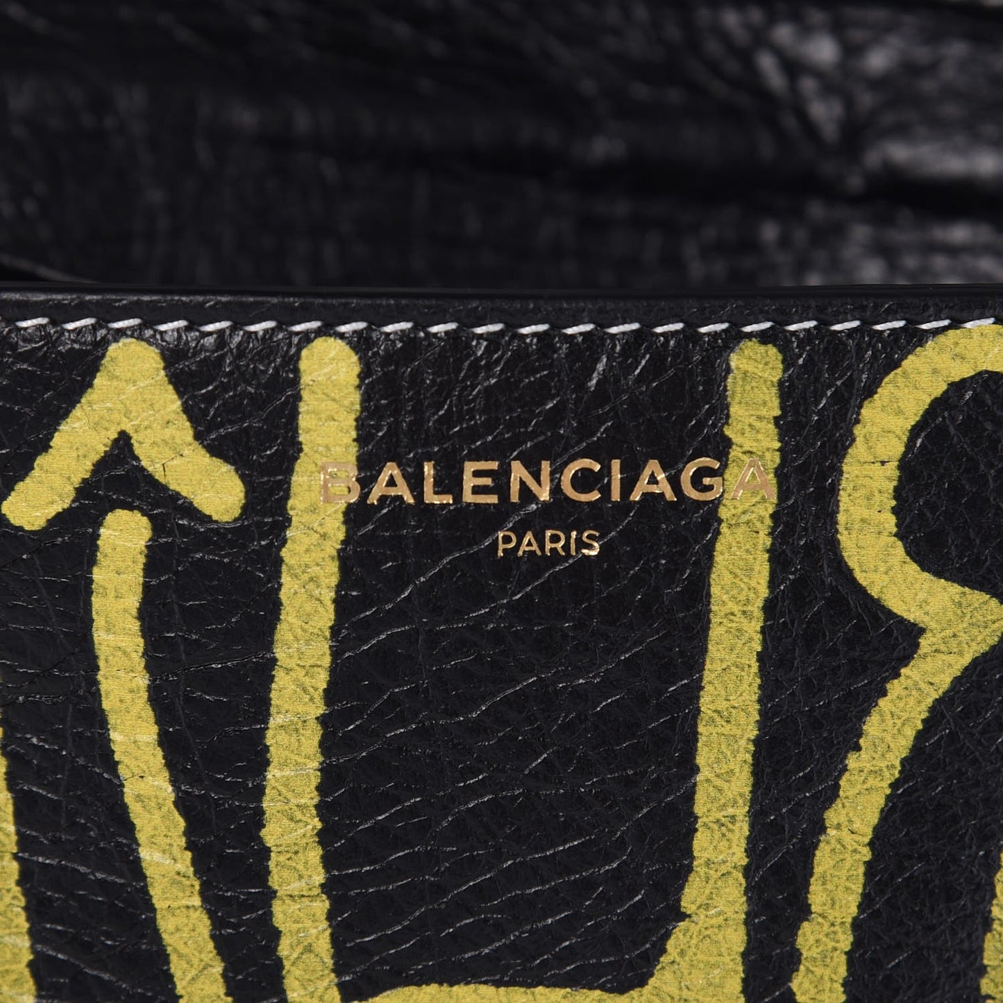 Agneau Arena Graffiti All Over Bazar Chain Shoulder Bag Black Multicolor