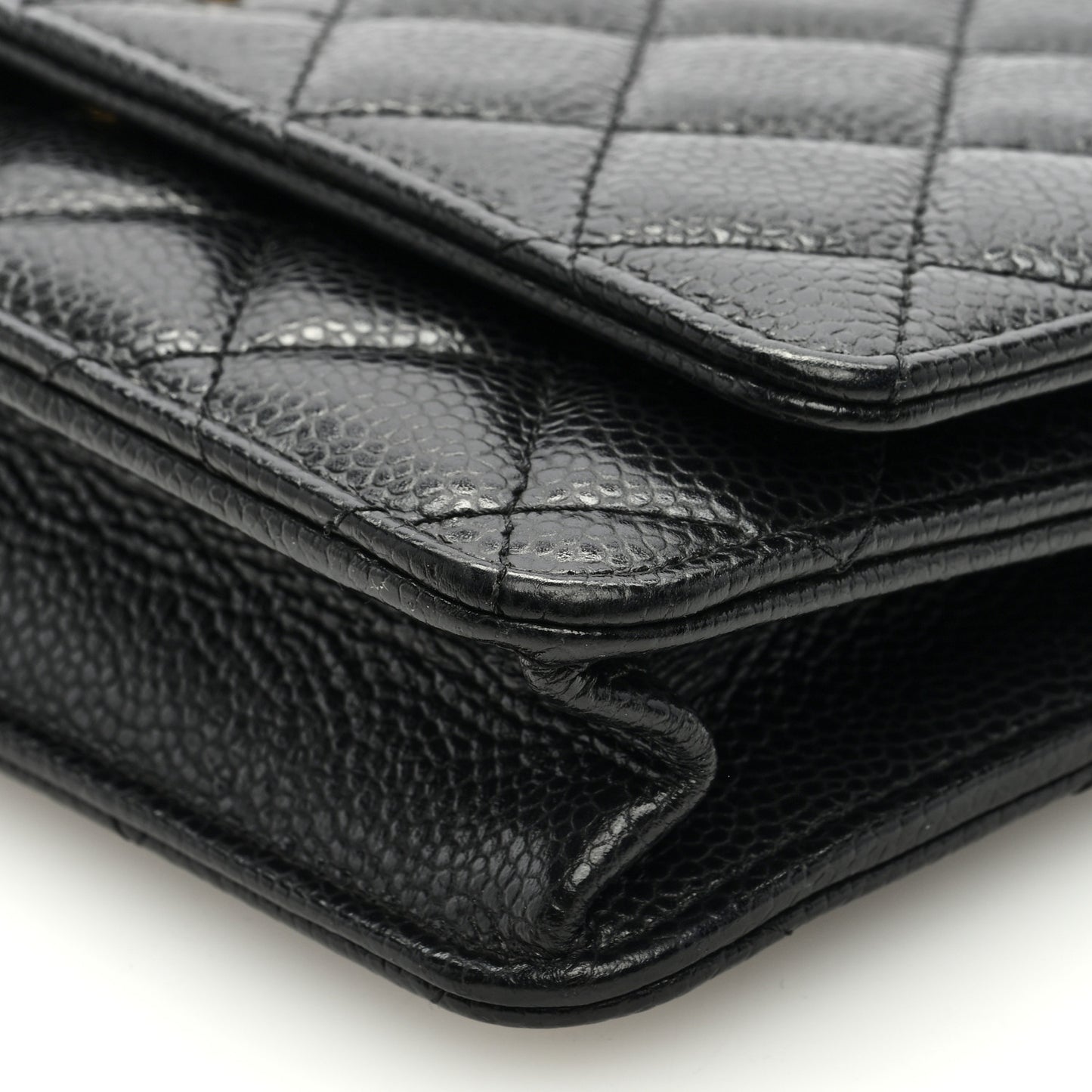 Caviar Quilted Wallet on Chain WOC Black