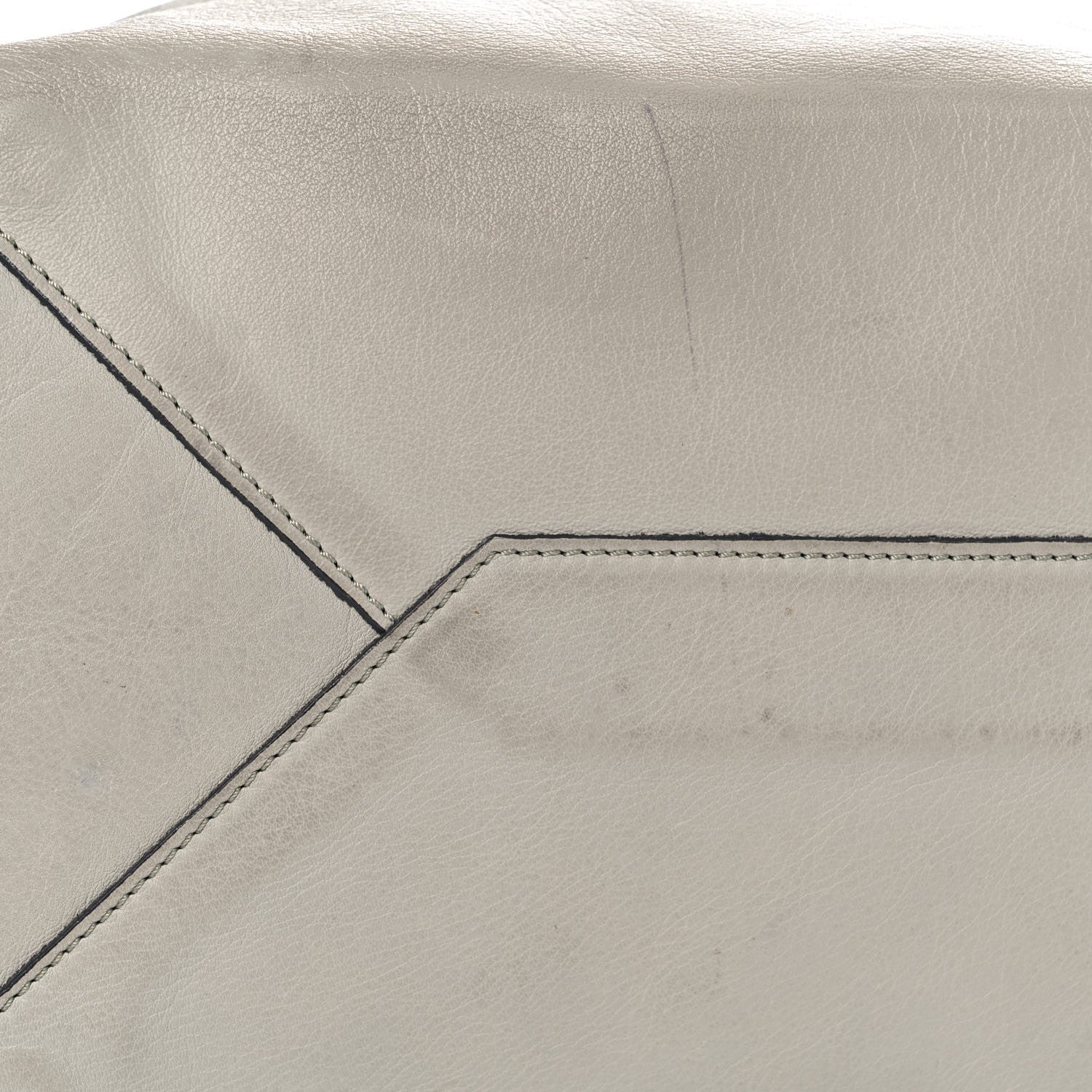 Balenciaga Veau Papier A4 Zip Around Tote Gray 18 of 32