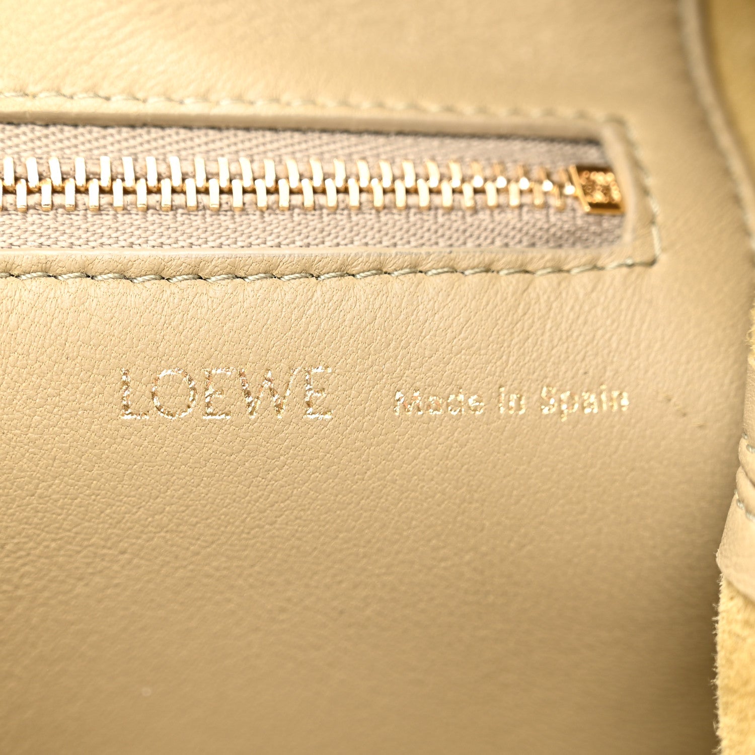 Loewe Nappa Small Squeeze Bag Clay Green 6 of 10