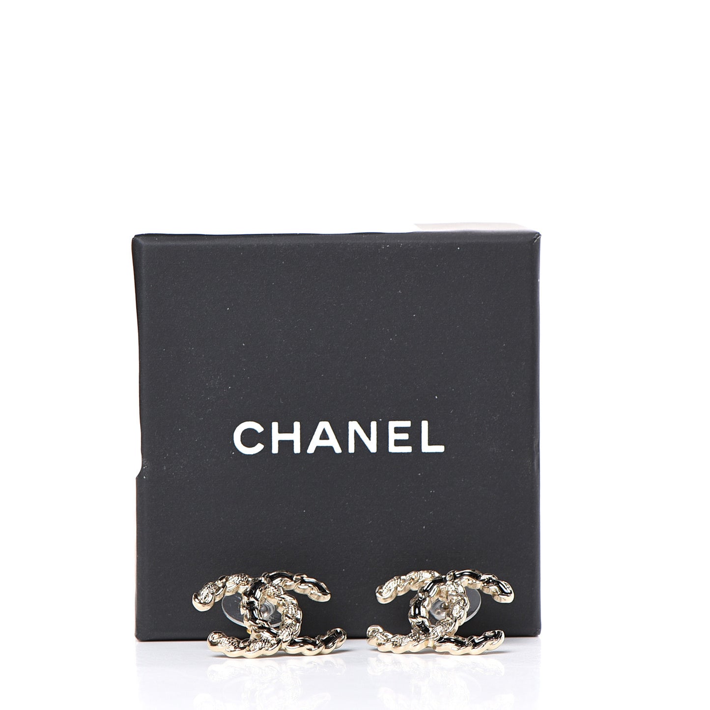 Enamel Metal Chain French New Wave CC Earrings Black Gold