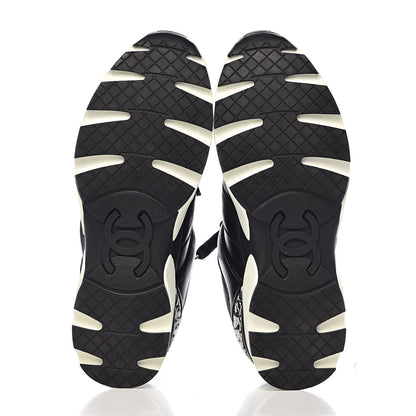 Chanel Calfskin Tweed CC Sneakers 38 Black White 5 of 11