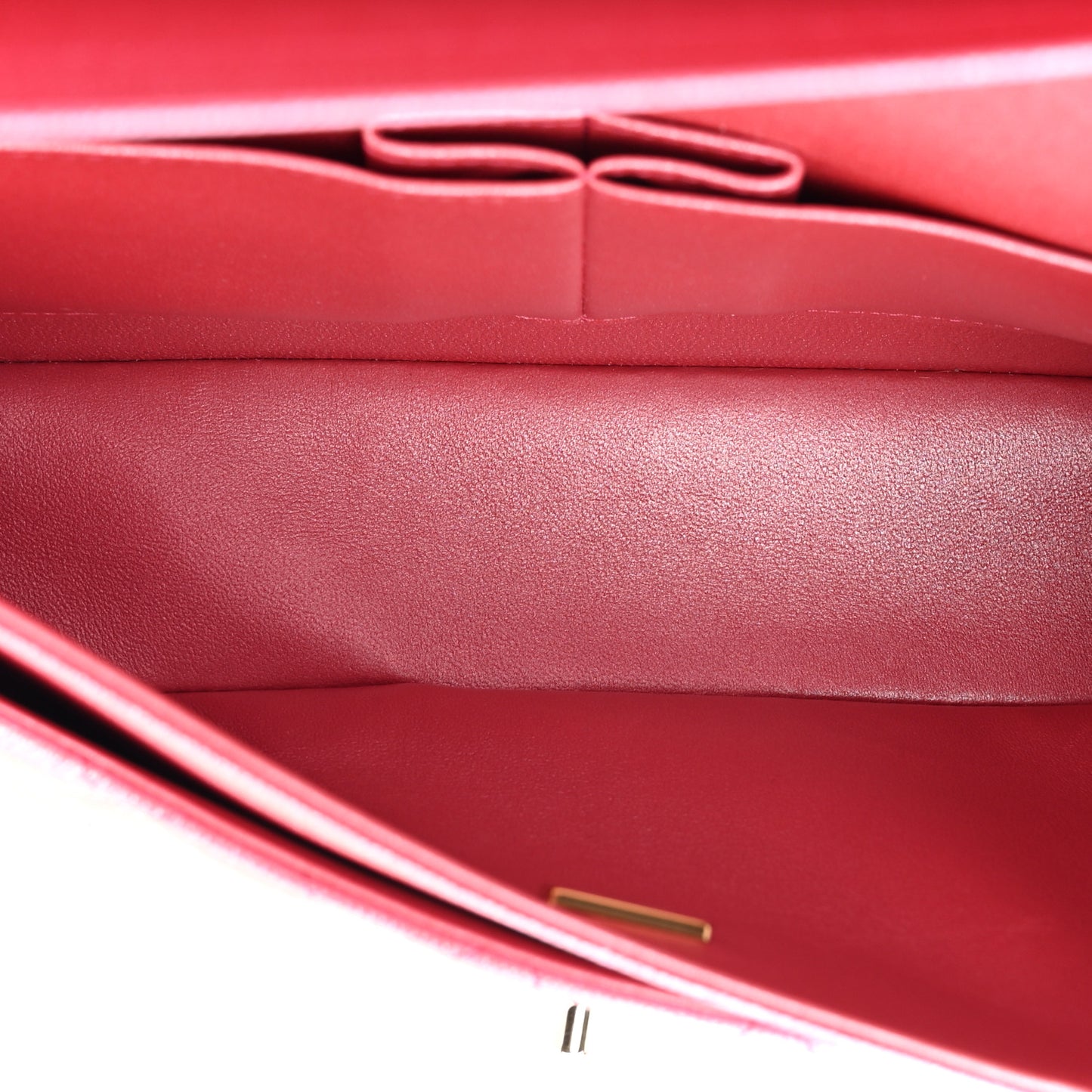 Iridescent Caviar Quilted Medium Double Flap Pink