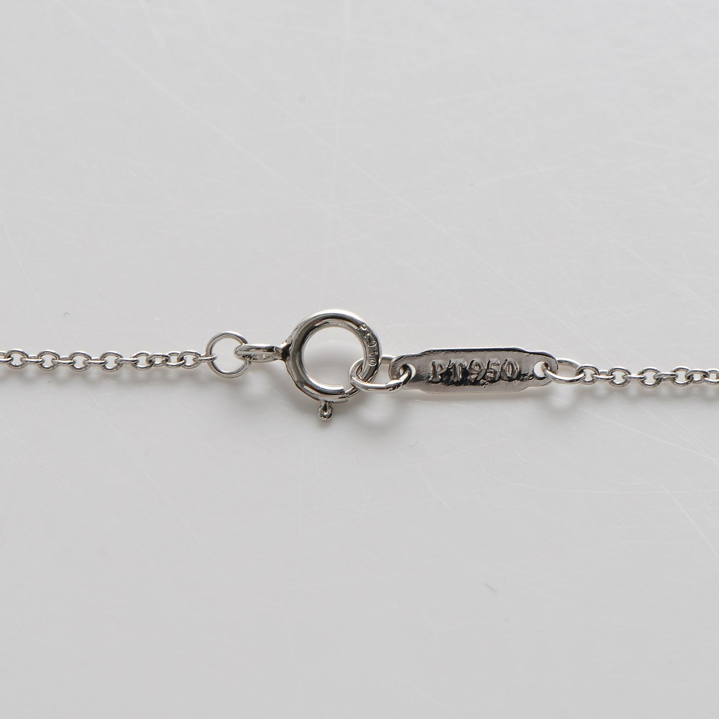 Platinum Diamond .24ctw Circlet Pendant Necklace