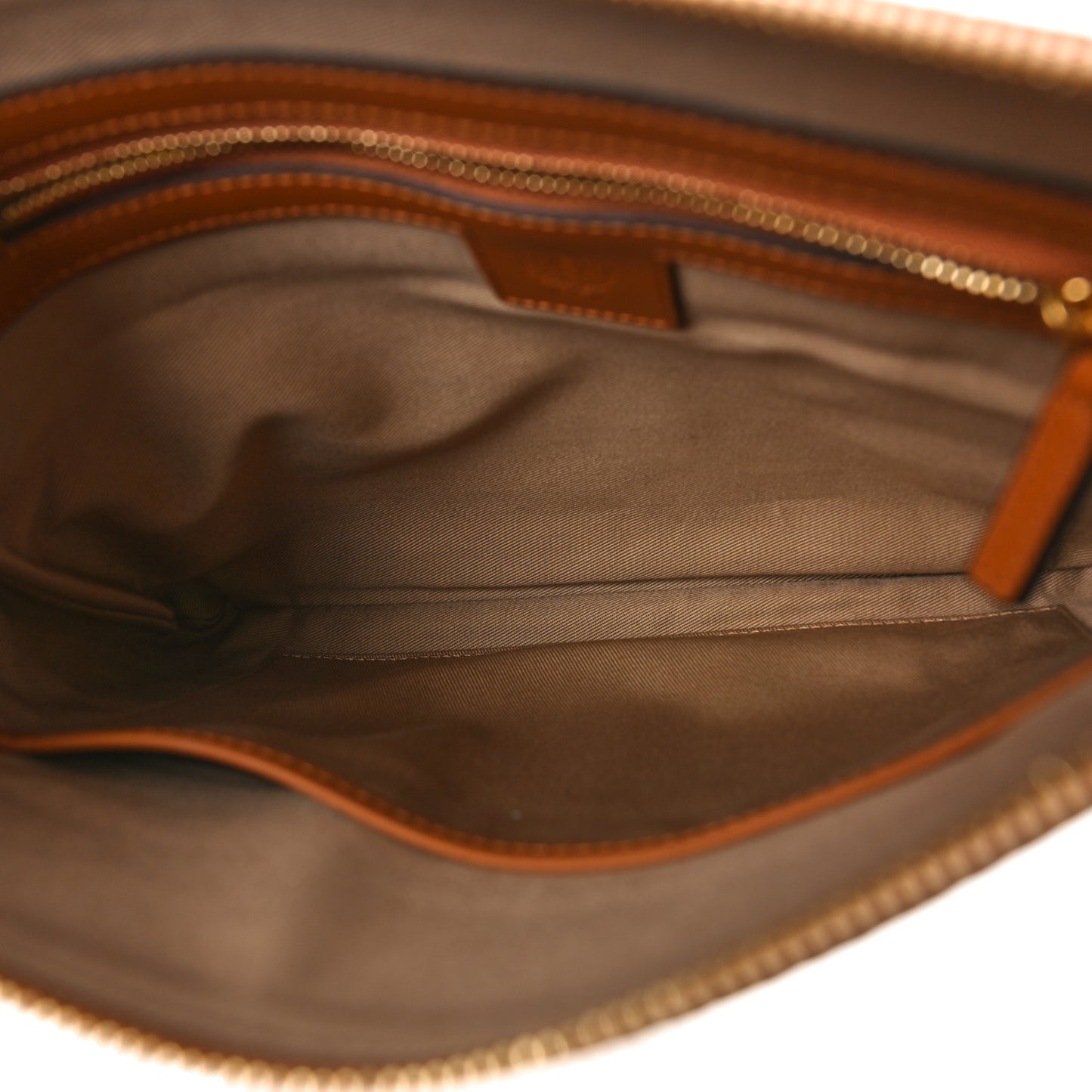 Visetos Medium Crossbody Pouch Cognac