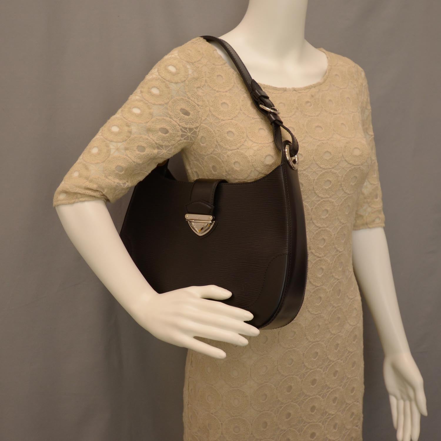 Louis Vuitton Epi Musette Bagatelle Black 2 of 8
