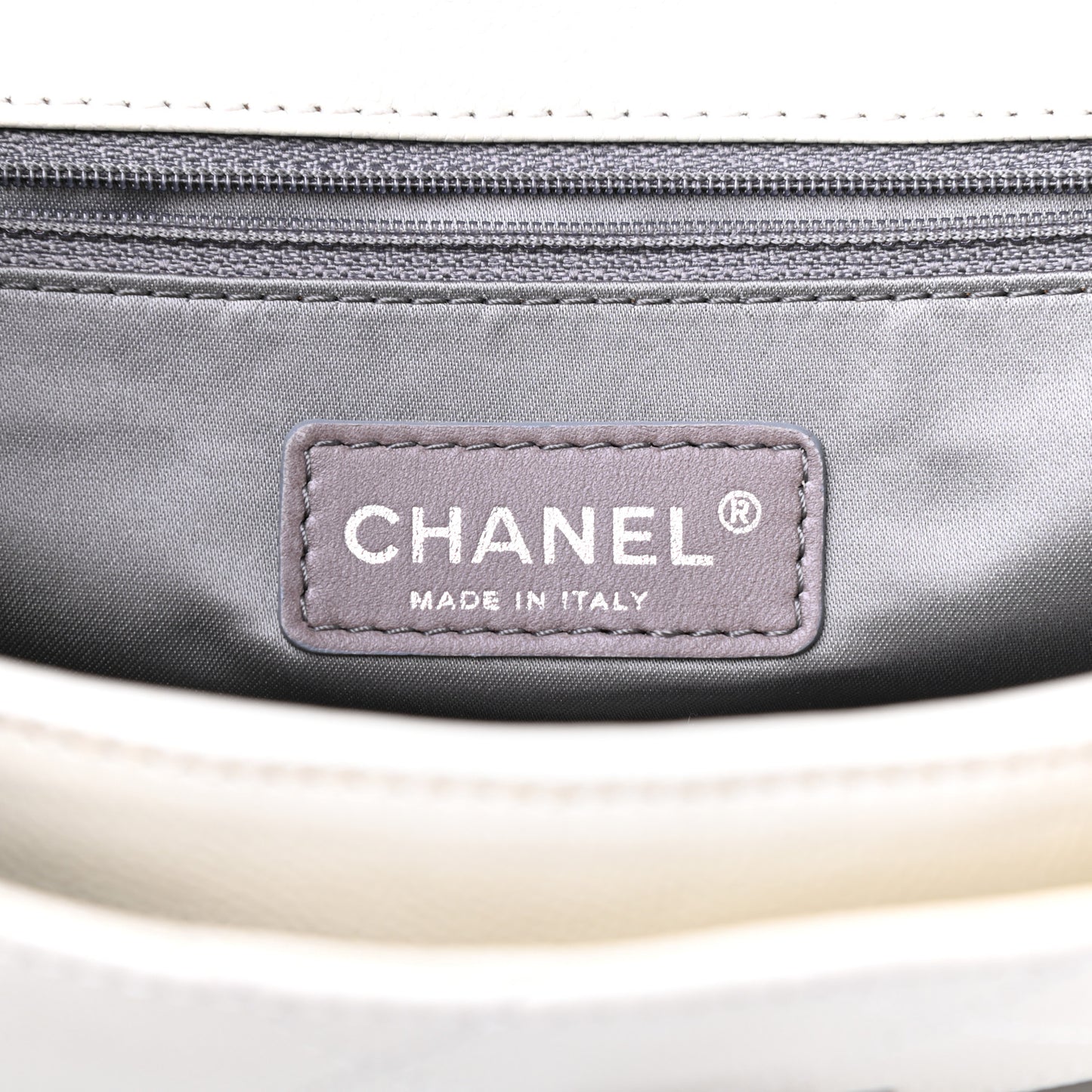 Glazed Caviar Pocket In The City Flap White