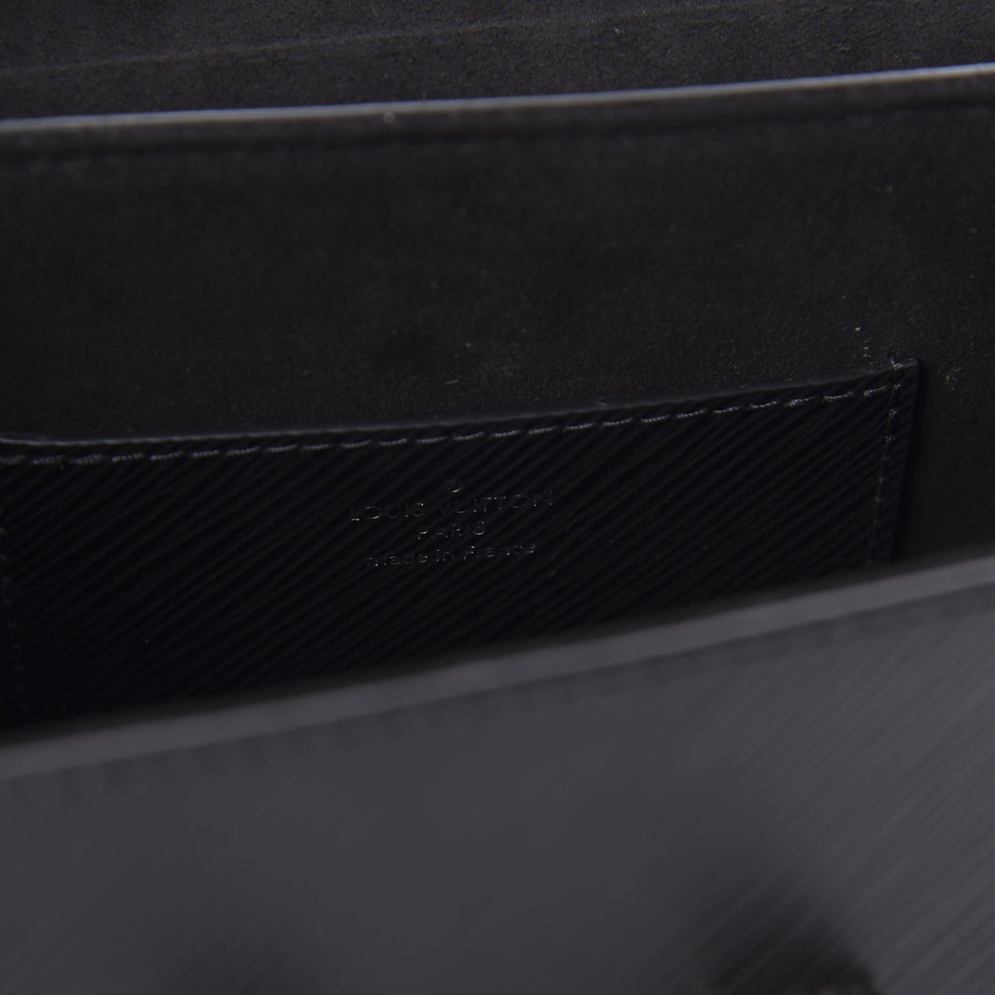 Epi Twist Shoulder Bag MM Black